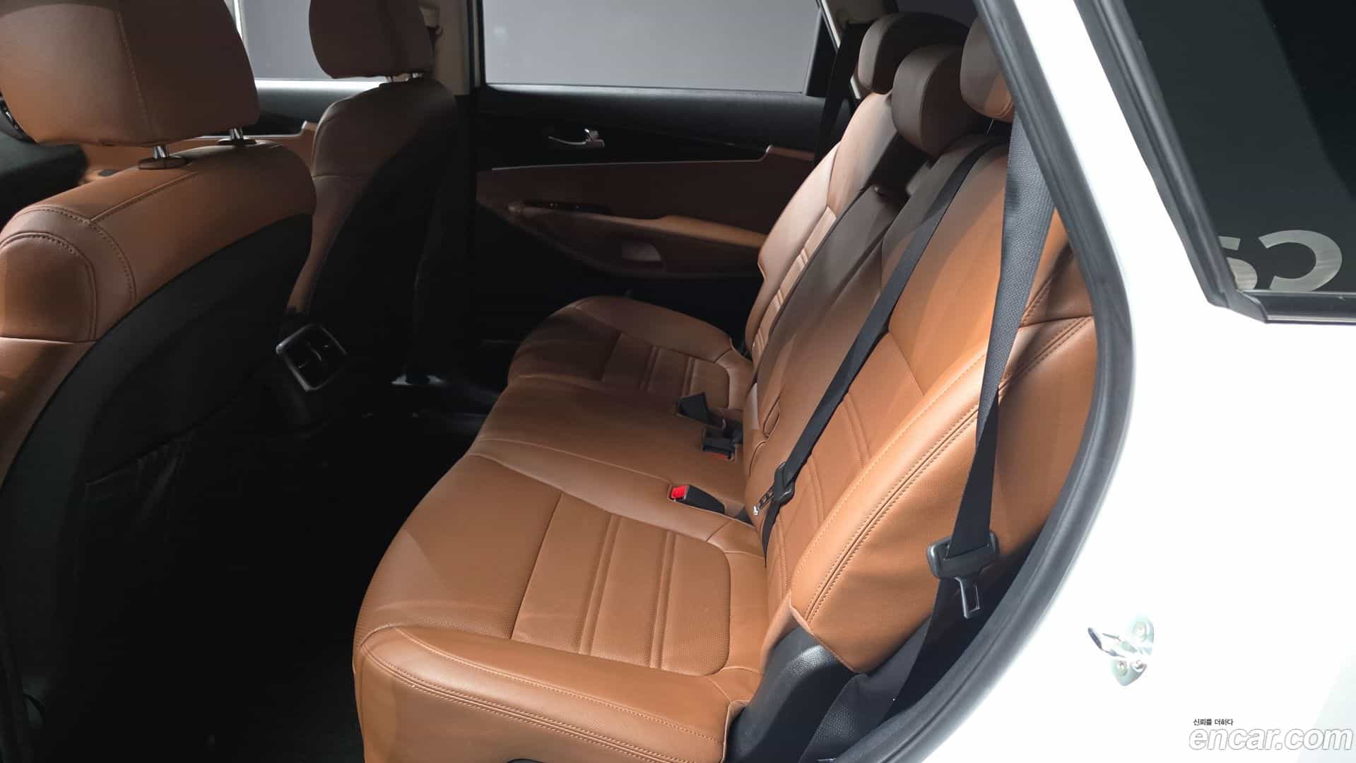 Sorento Kia 2019.7-INNER-036