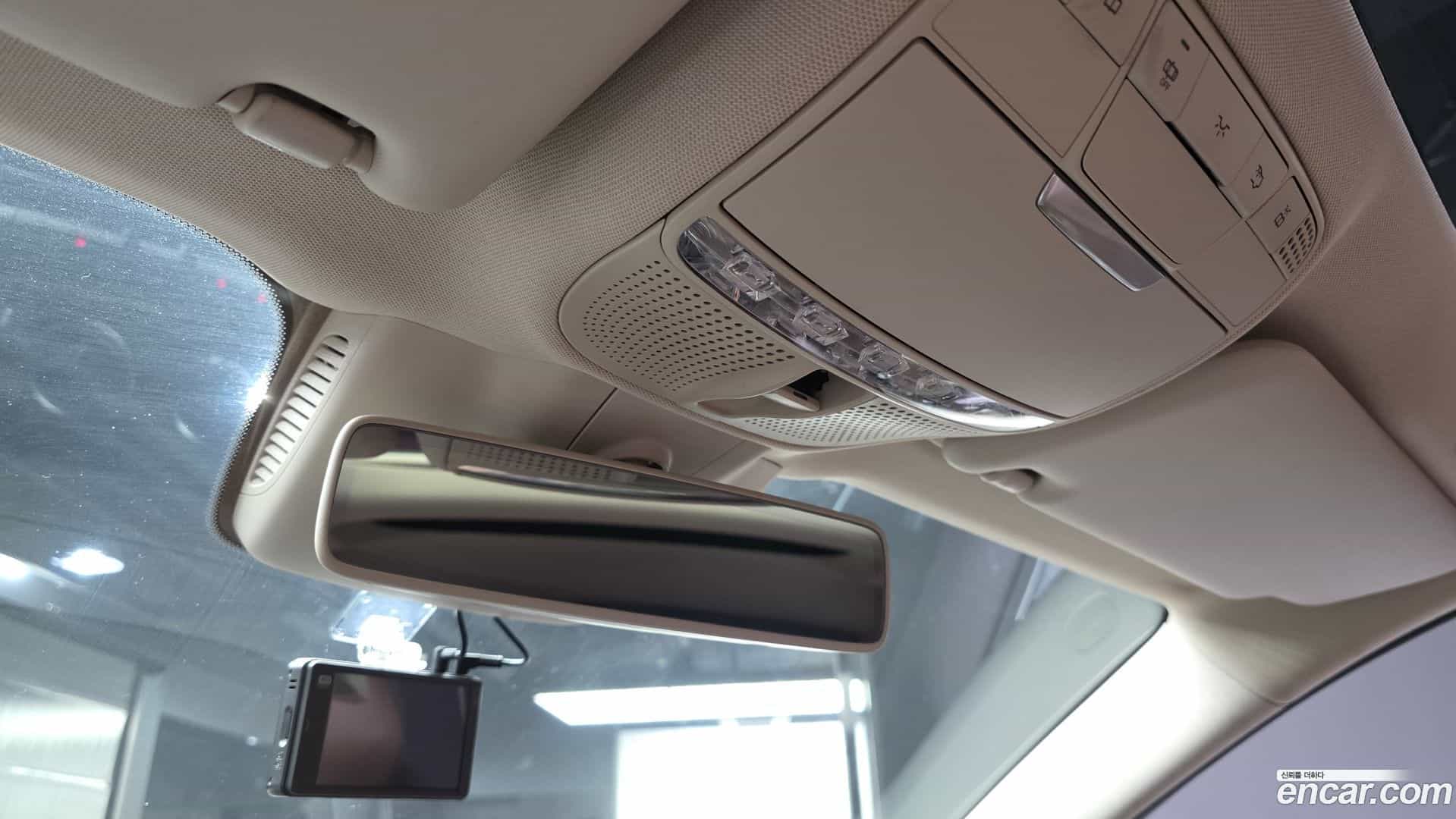 E-Class Mercedes-Benz 2016.6-OPTION-023