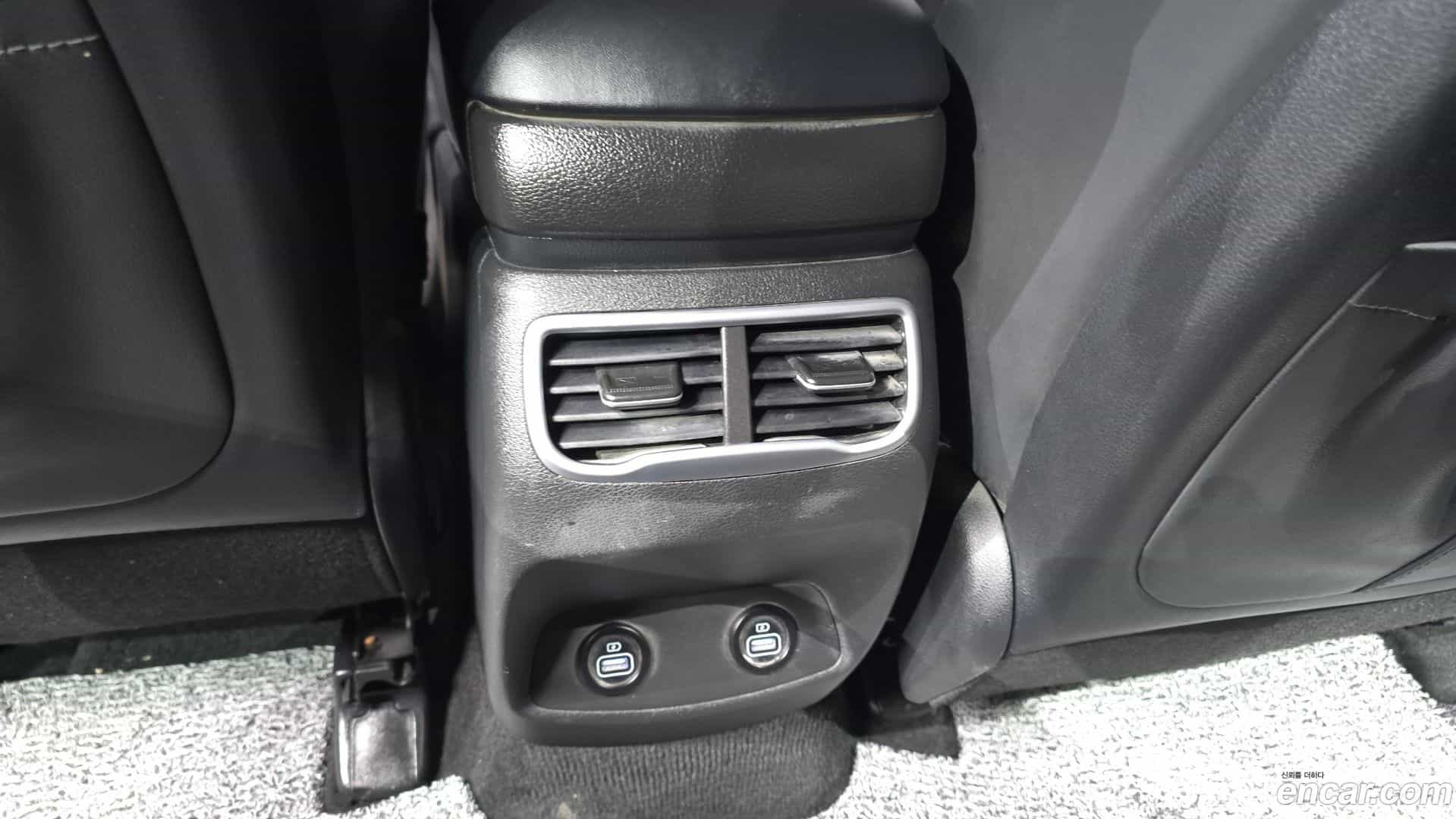 Santafe Hyundai 2021.1-OPTION-042