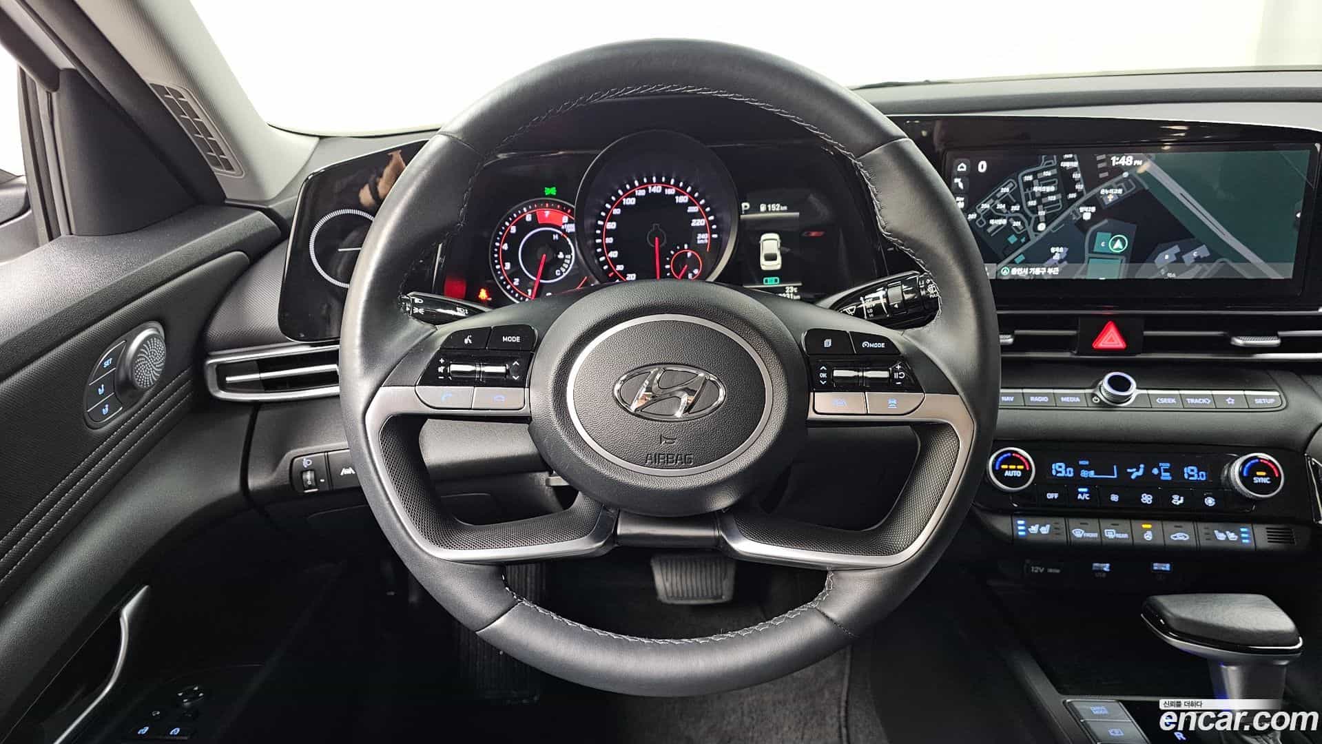 AVANTE Hyundai 2022.11-OPTION-017
