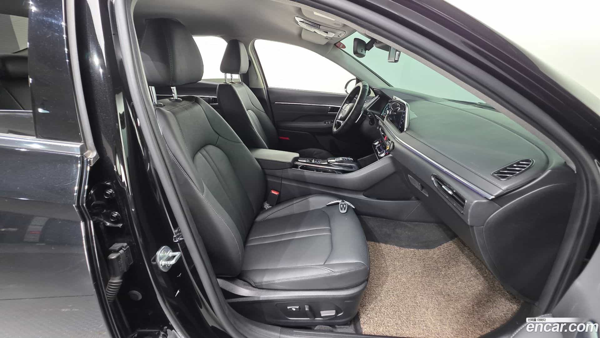 Sonata Hyundai 2022.1-INNER-036