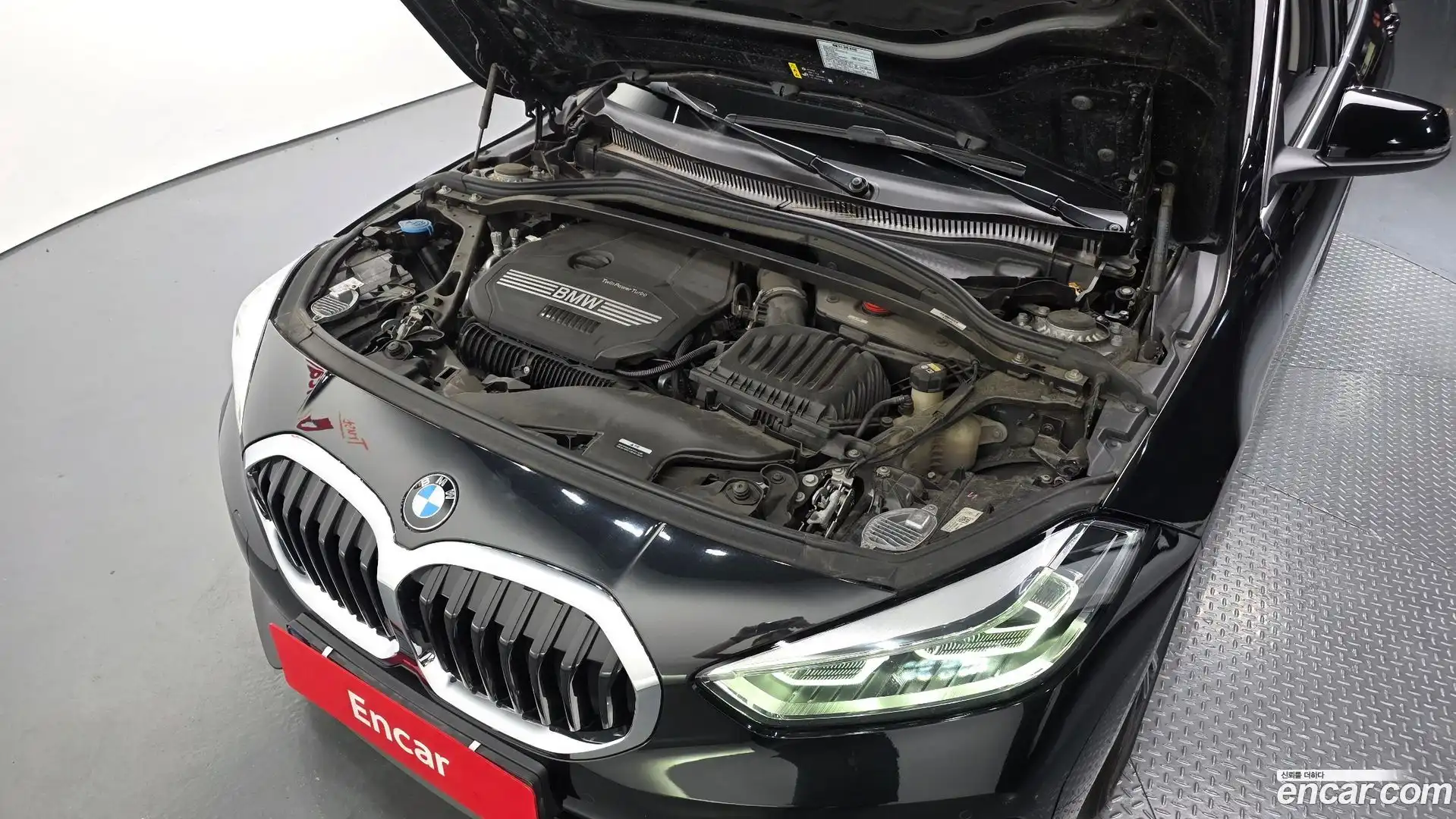 1-Series BMW 2022.3-OUTER-006