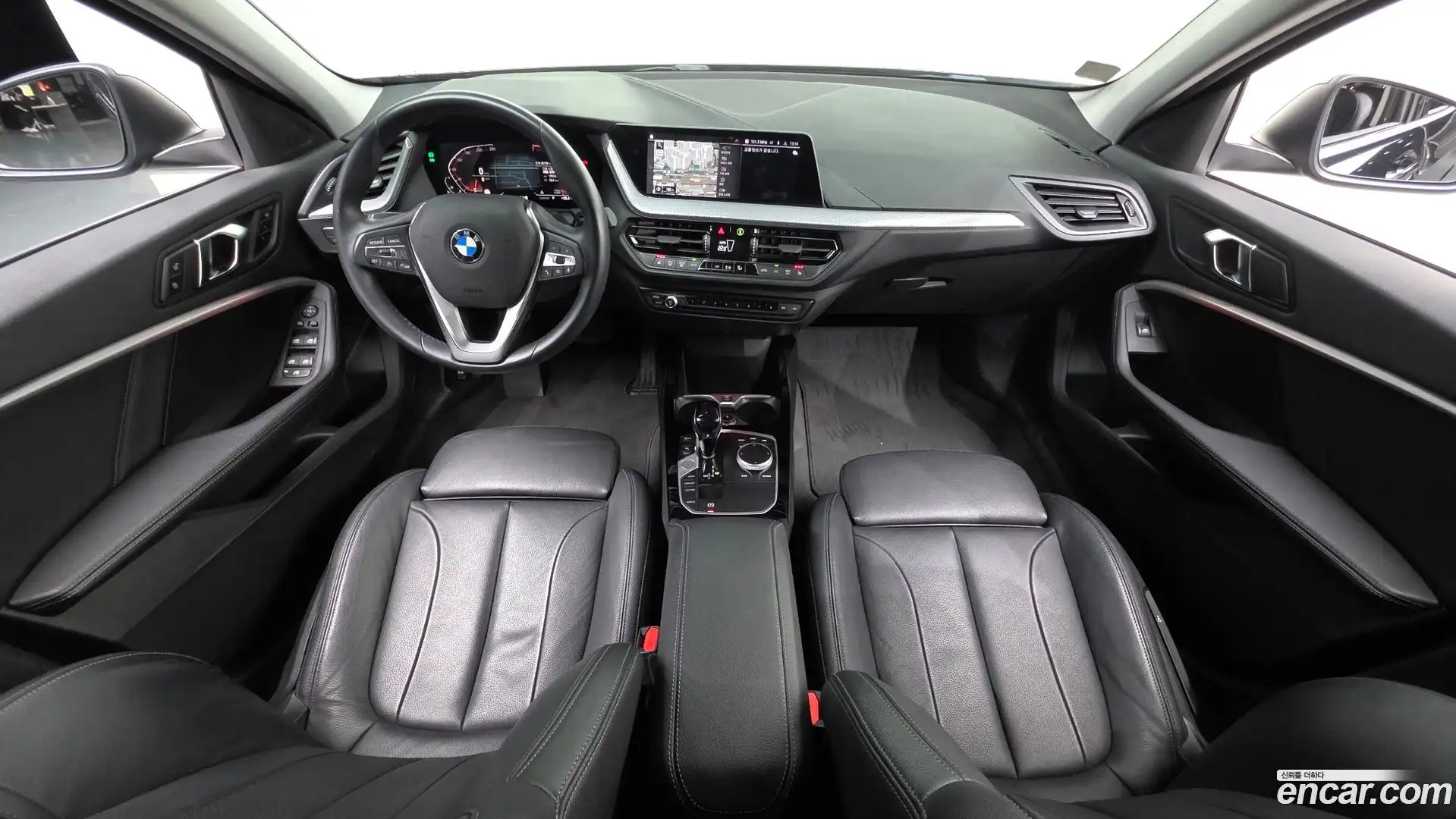 1-Series BMW 2022.3-INNER-007
