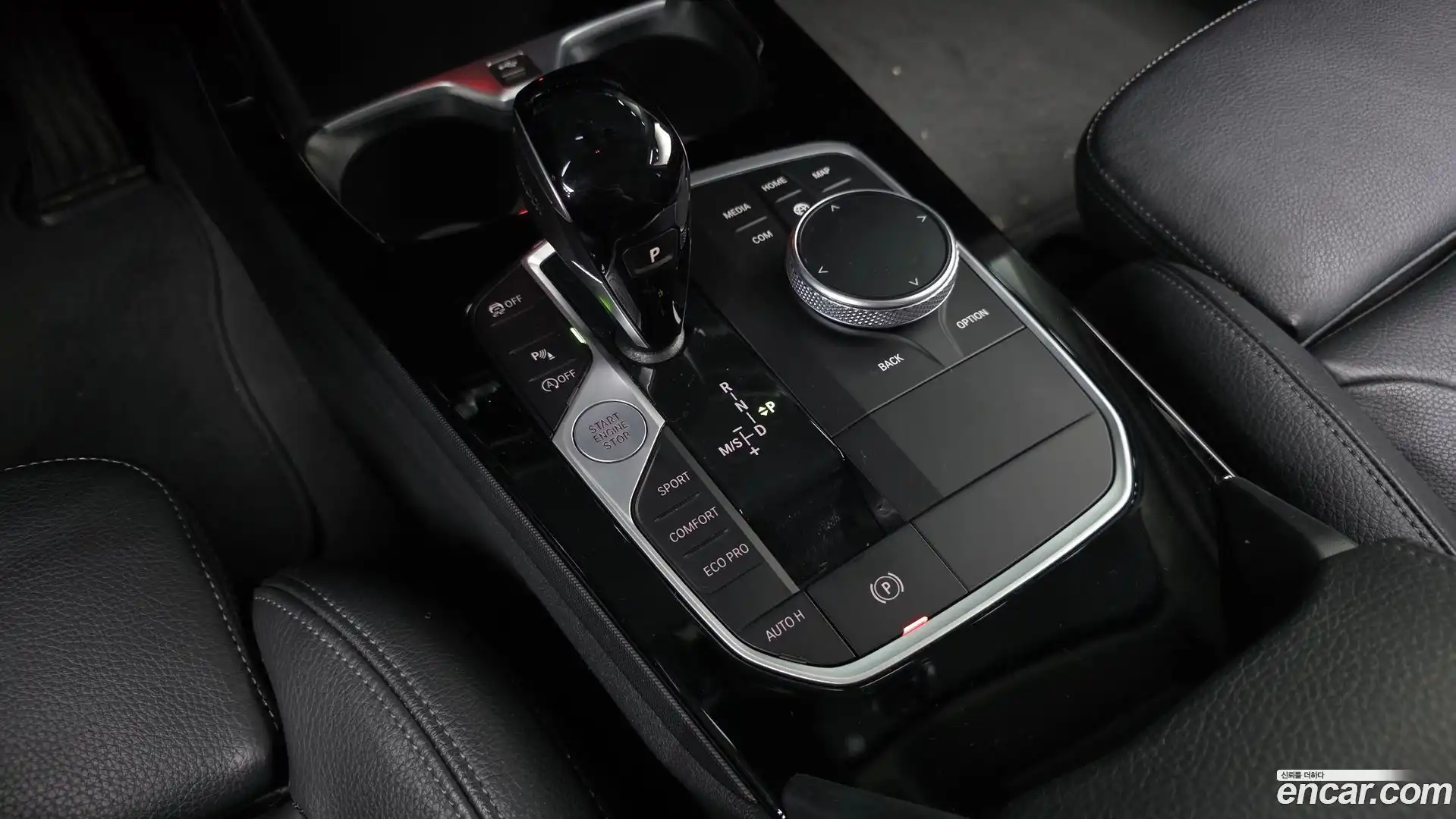 1-Series BMW 2022.3-INNER-009