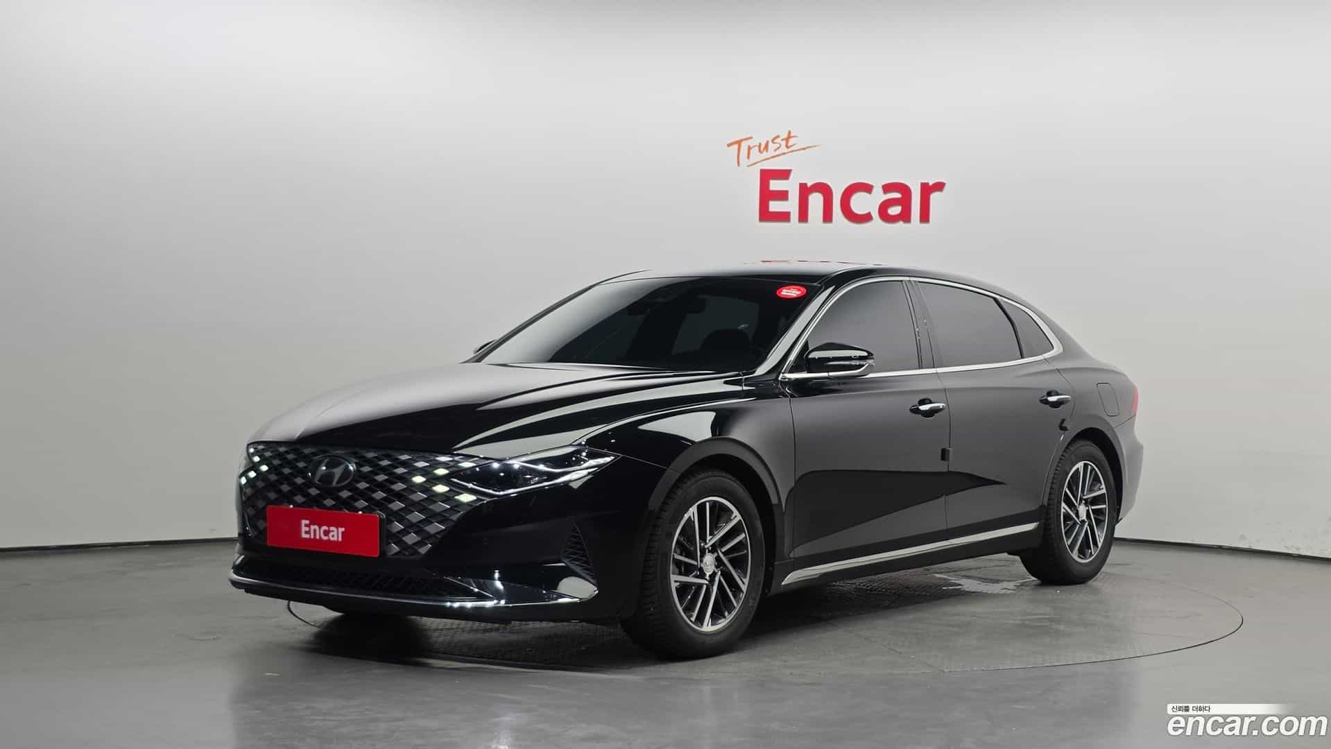 Grandeur Hyundai 2022.1-OUTER-001