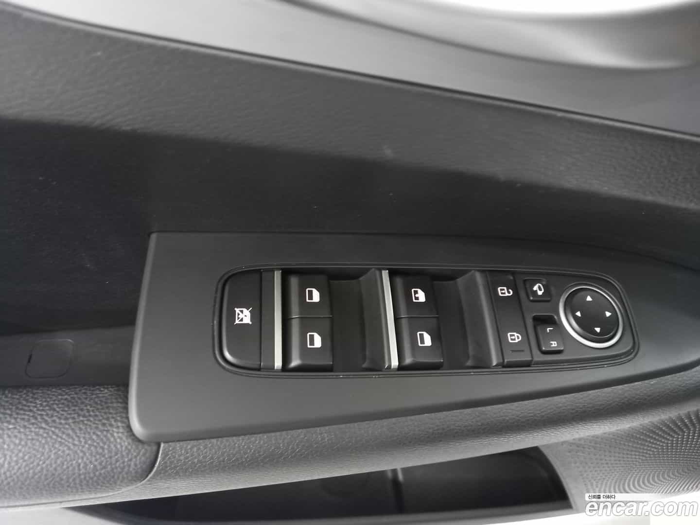 K3 Kia 2022.0-INNER-010