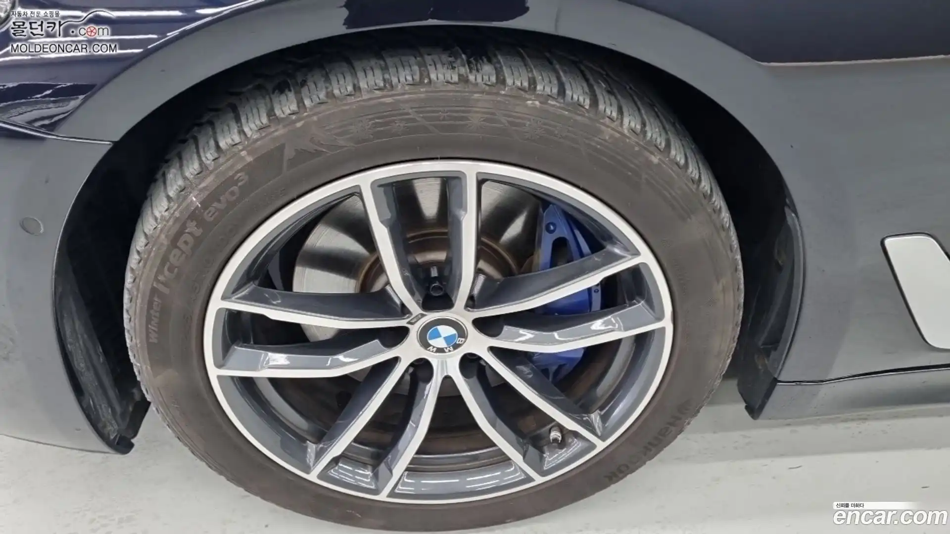 5-Series BMW 2022.2-OPTION-022