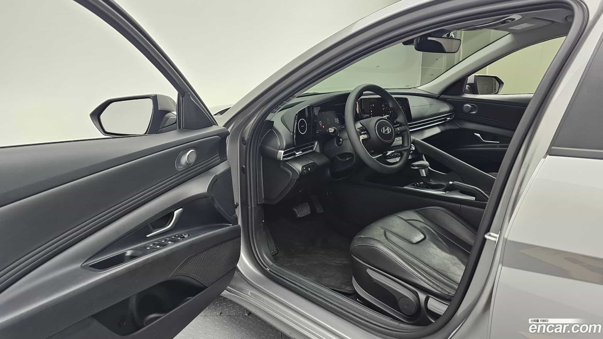 AVANTE Hyundai 2023.6-INNER-010