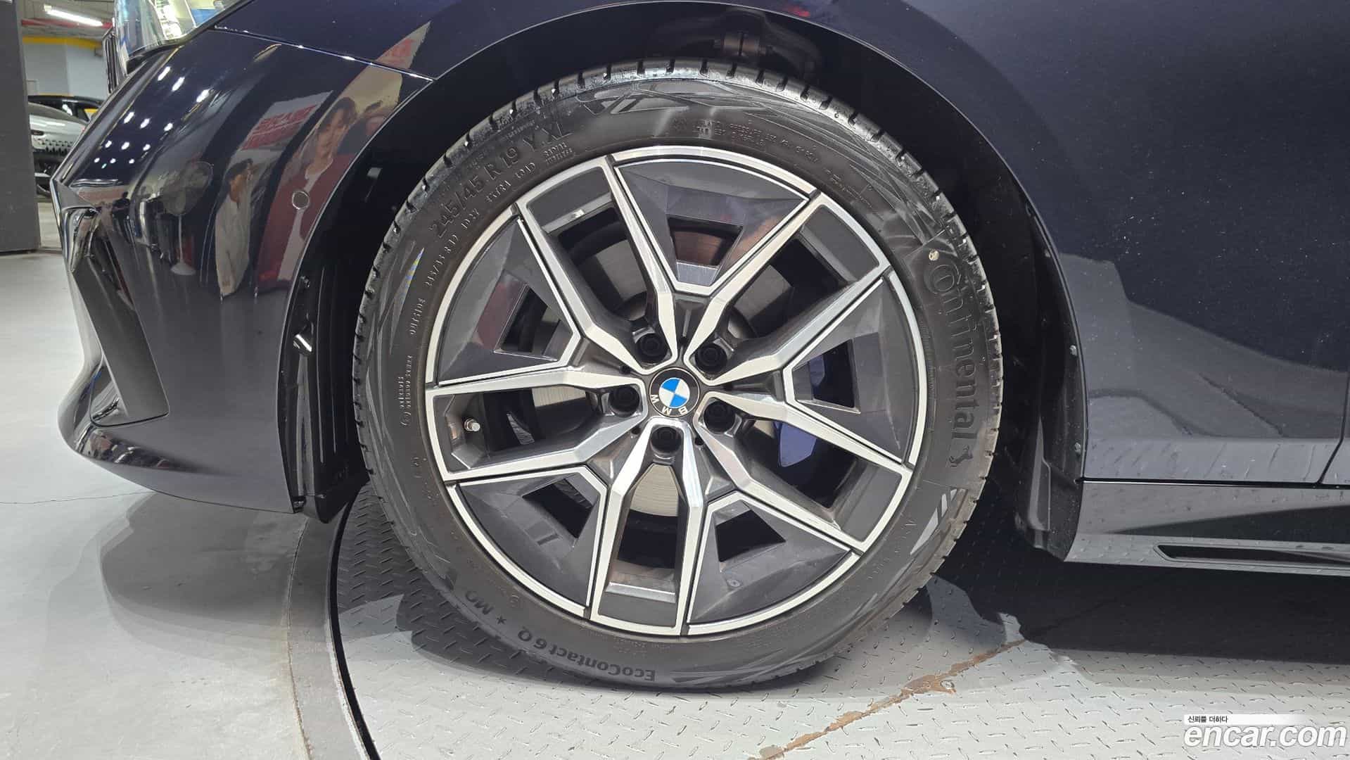 5-Series BMW 2025.9-OUTER-005