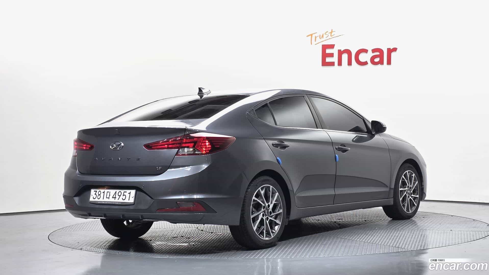 AVANTE Hyundai 2019.8-OUTER-002