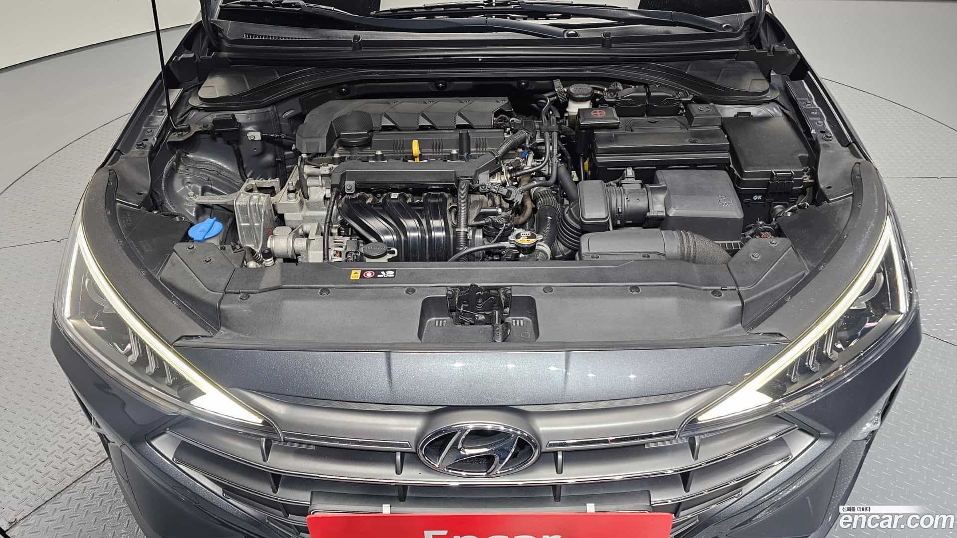 AVANTE Hyundai 2019.8-OUTER-006