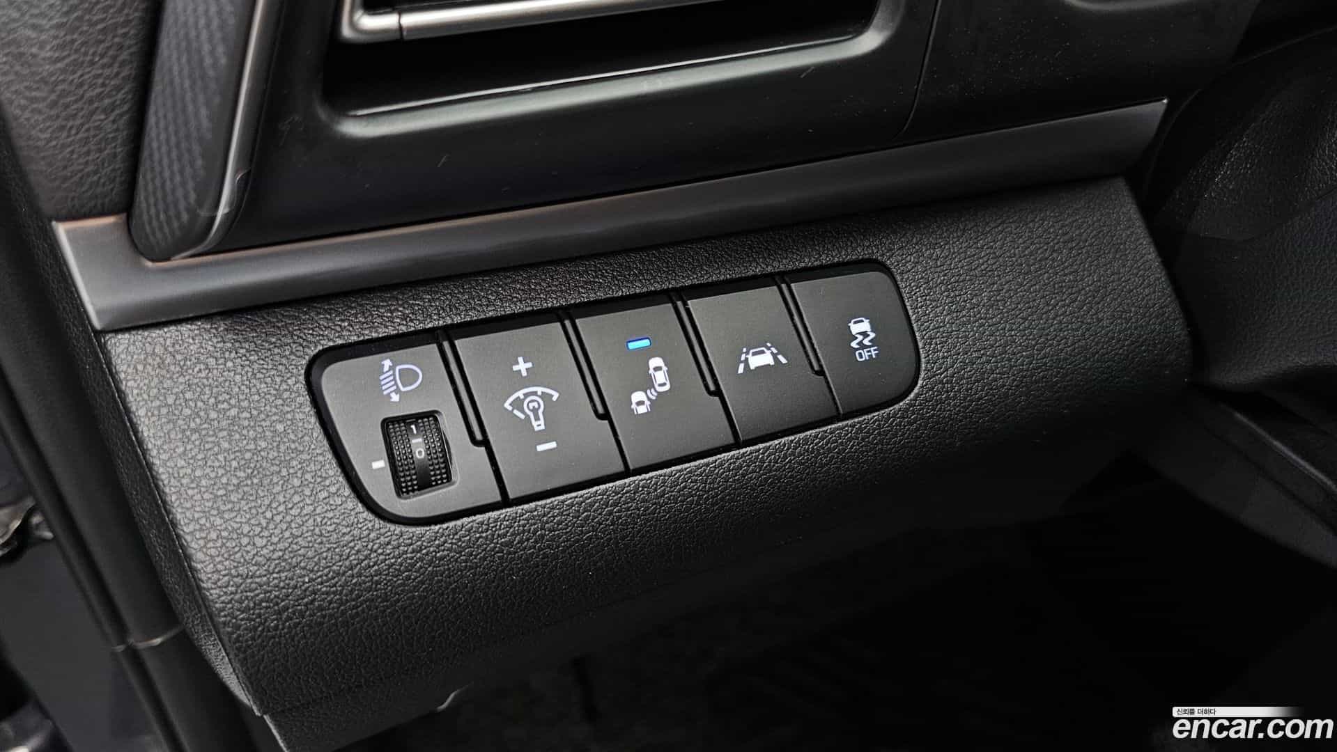 AVANTE Hyundai 2019.8-OPTION-023