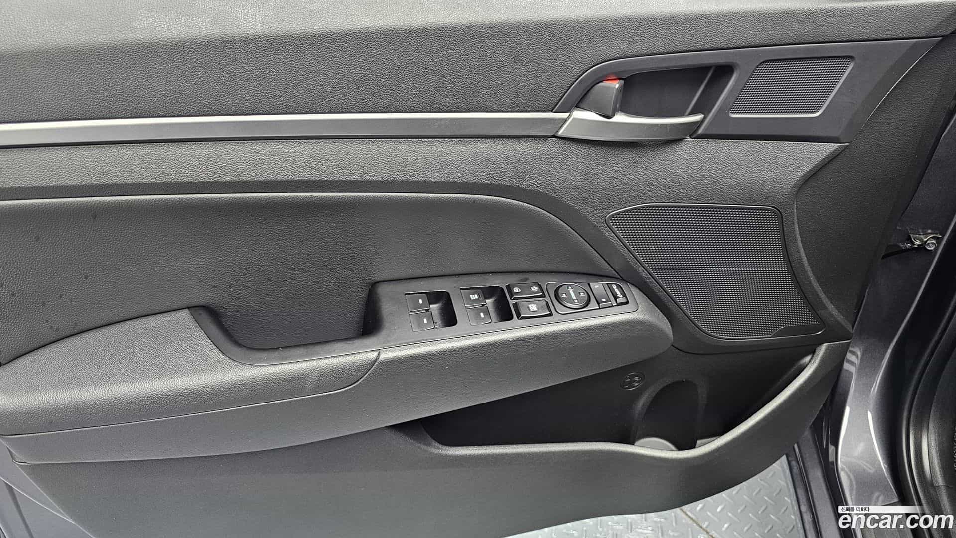 AVANTE Hyundai 2019.8-INNER-034