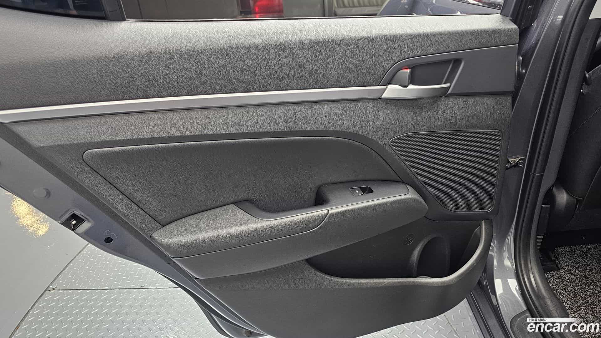 AVANTE Hyundai 2019.8-INNER-035