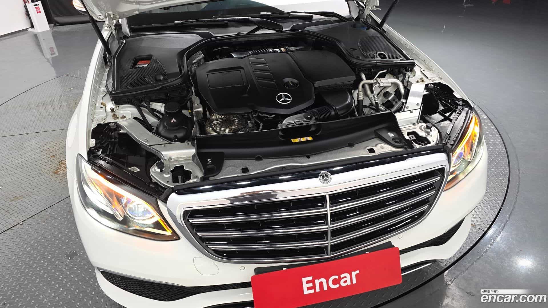 E-Class Mercedes-Benz 2019.7-OUTER-006