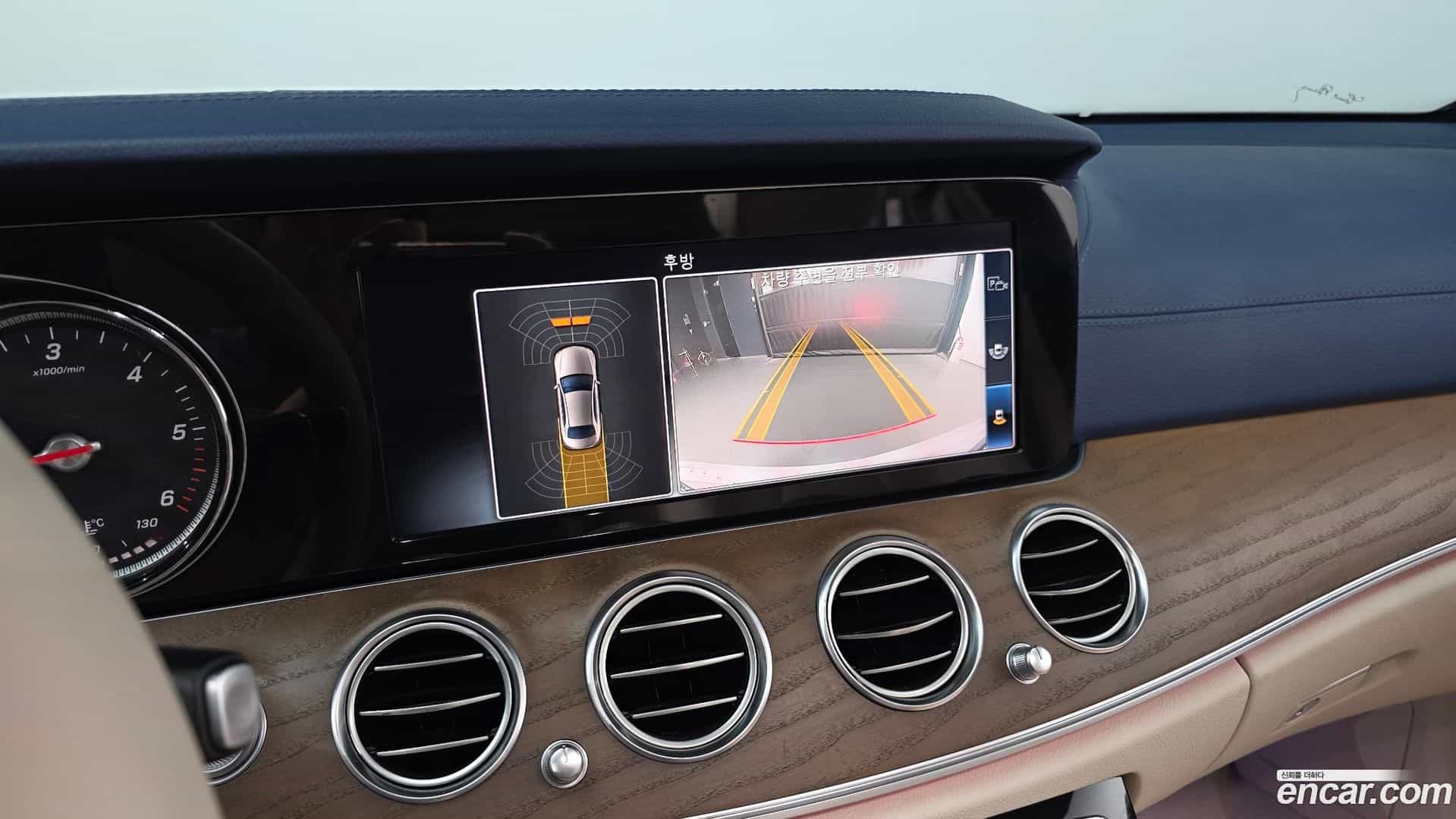 E-Class Mercedes-Benz 2019.7-OPTION-020