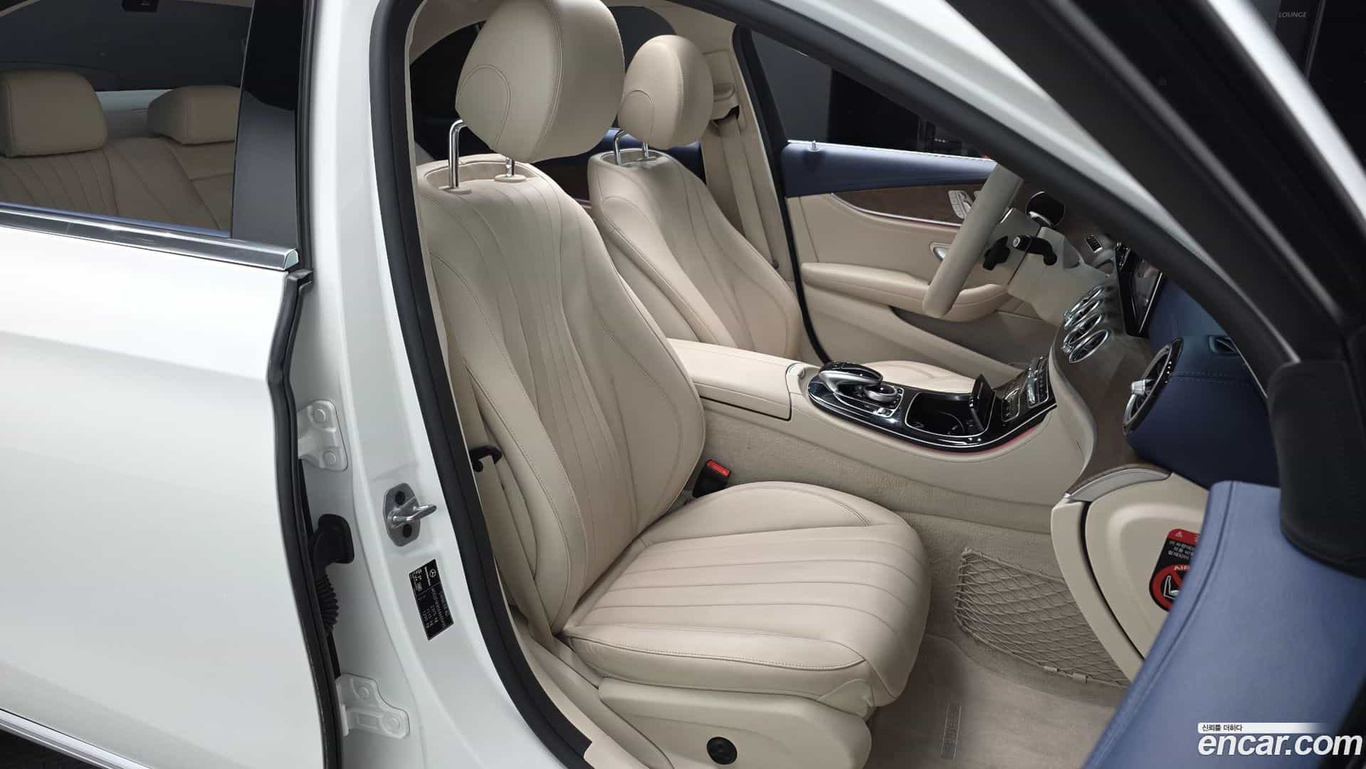 E-Class Mercedes-Benz 2019.7-INNER-036