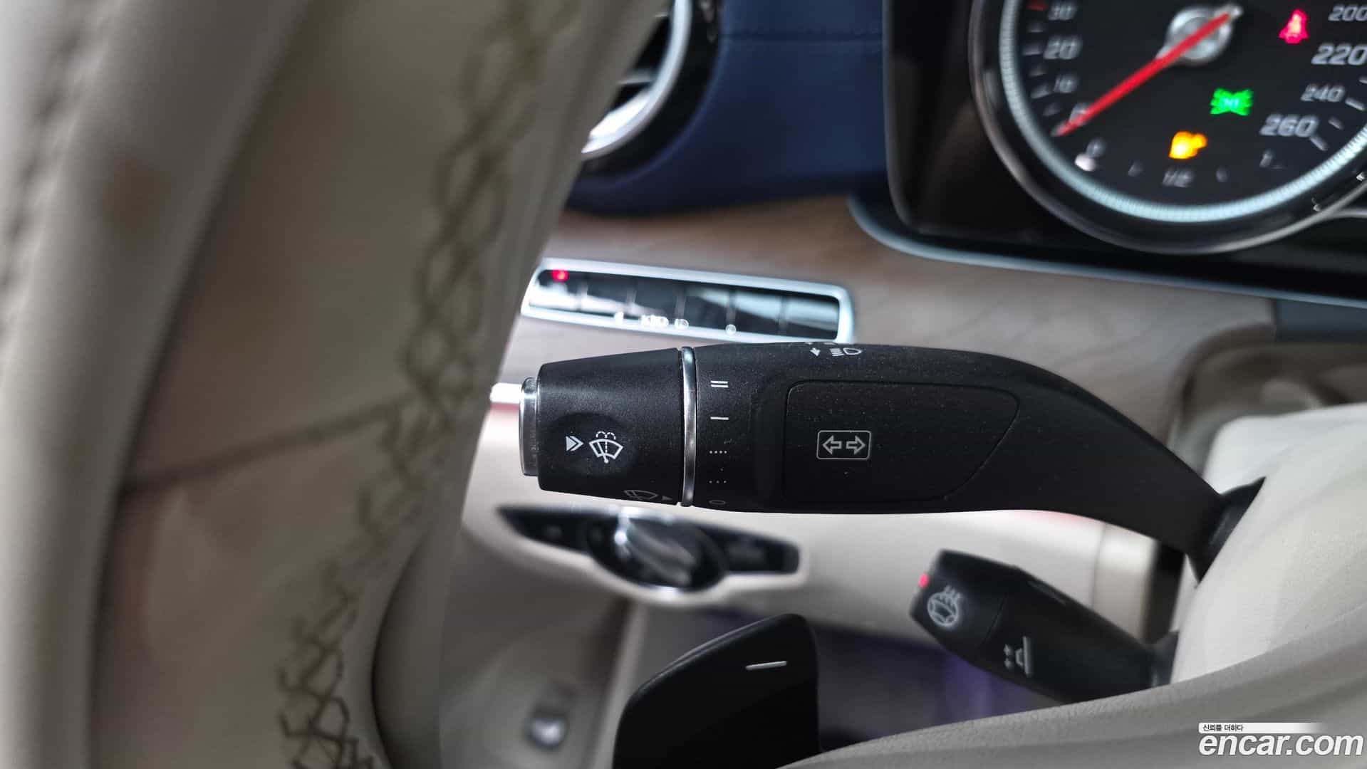 E-Class Mercedes-Benz 2019.7-OPTION-045