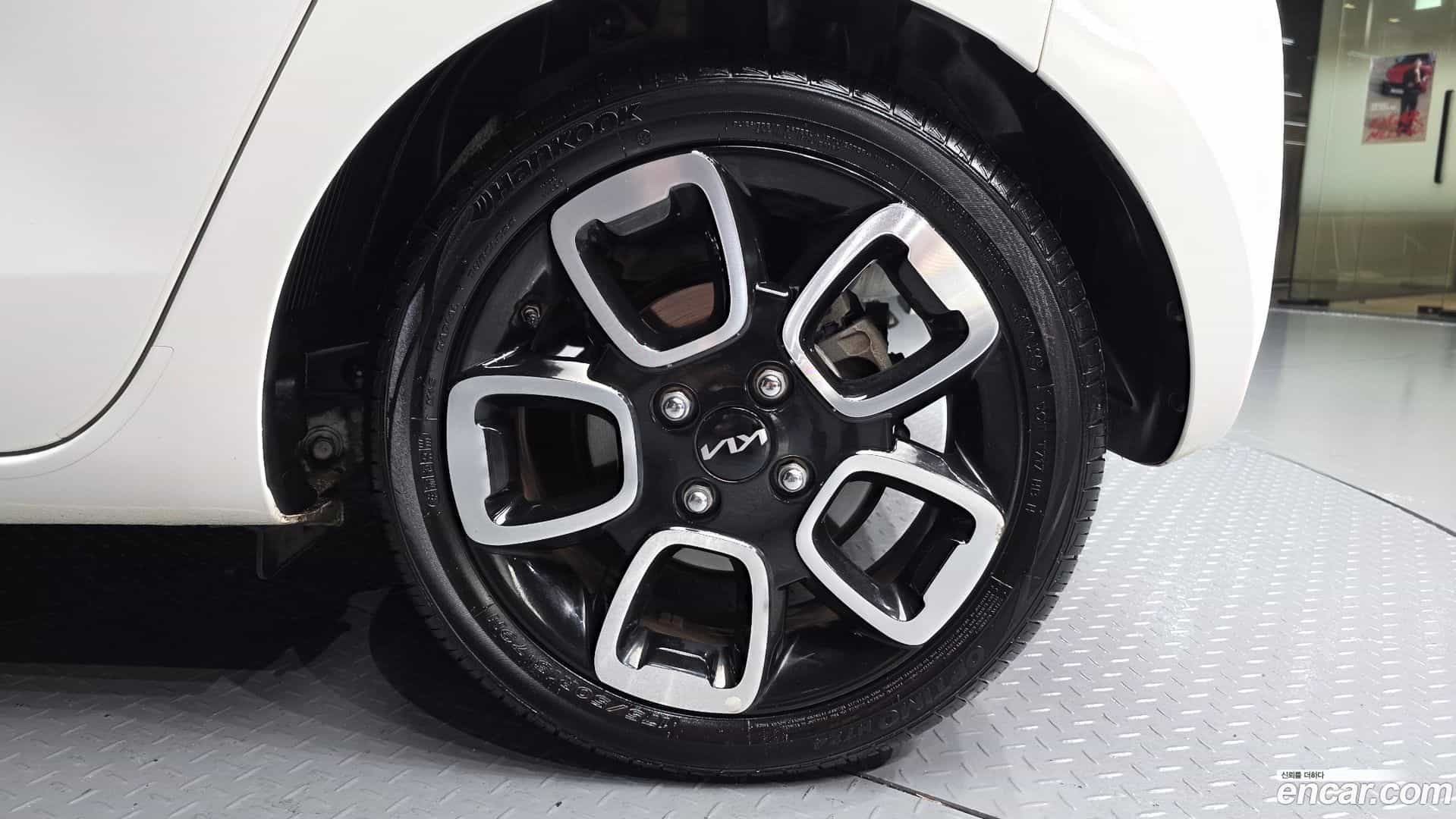 RAY Kia 2022.1-OUTER-031