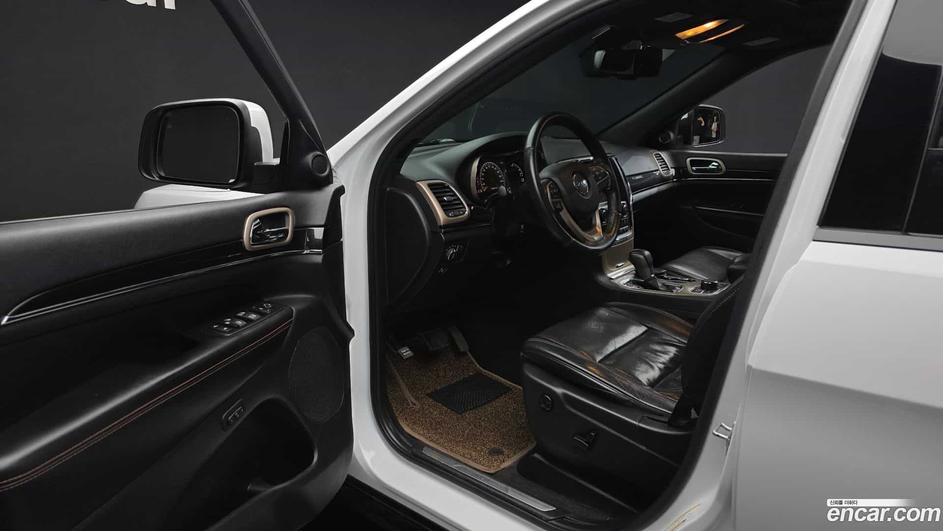 Cherokee Jeep 2016.11-INNER-010