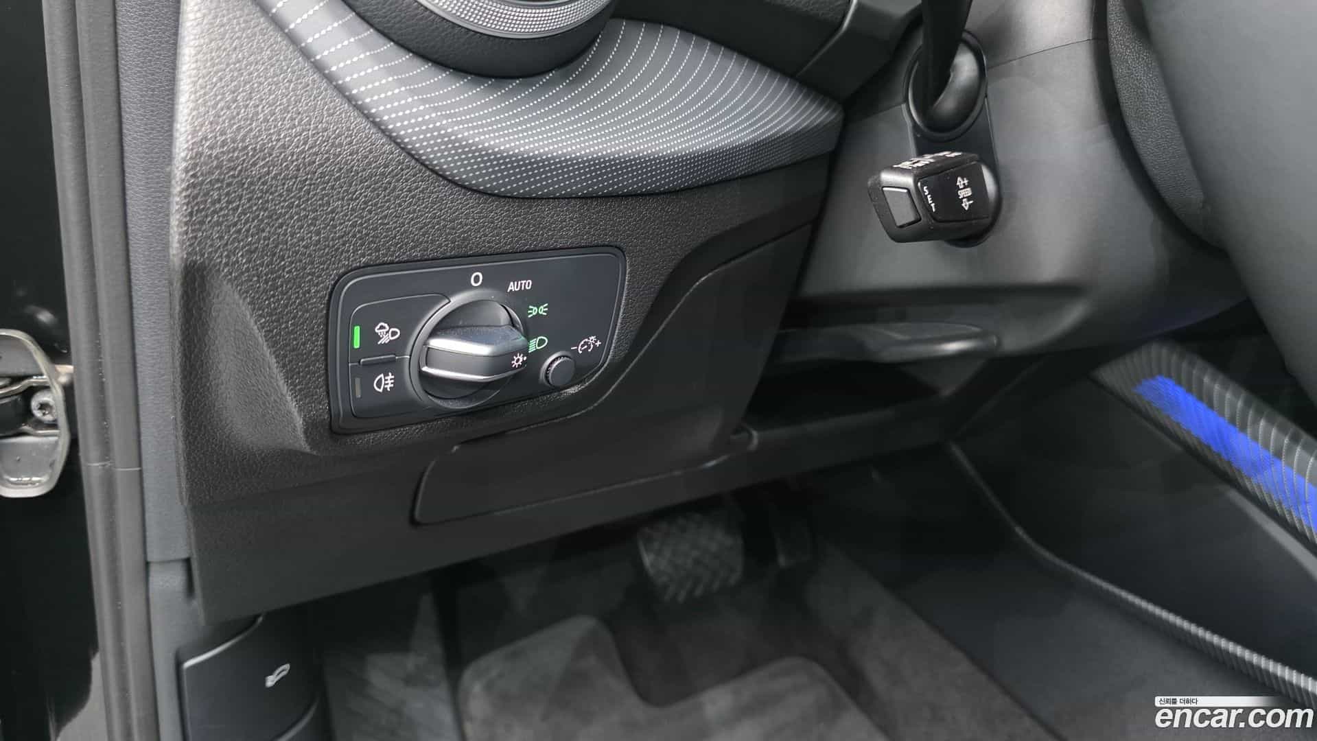 Q2 Audi 2023.11-OPTION-016