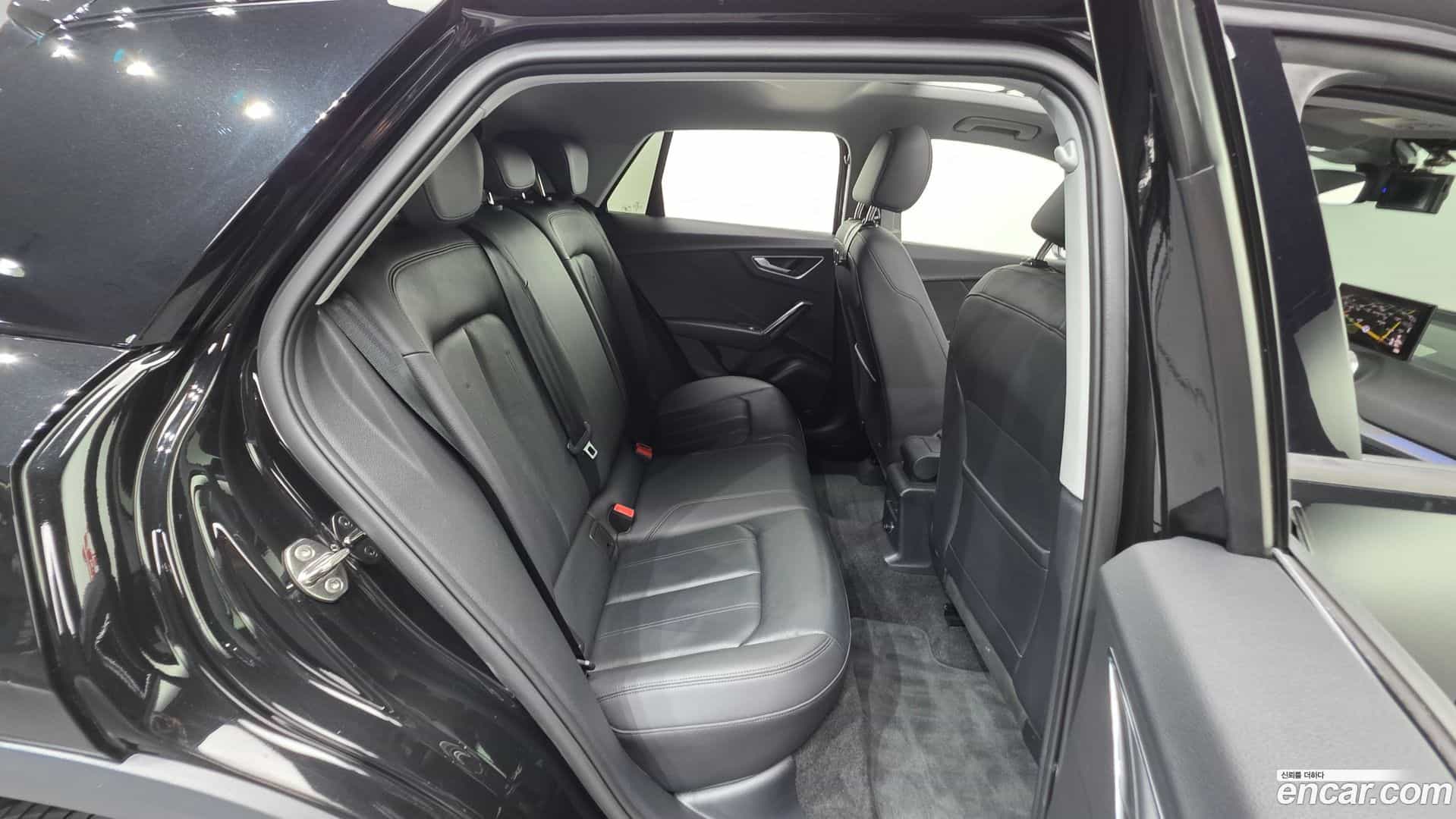 Q2 Audi 2023.11-OPTION-022