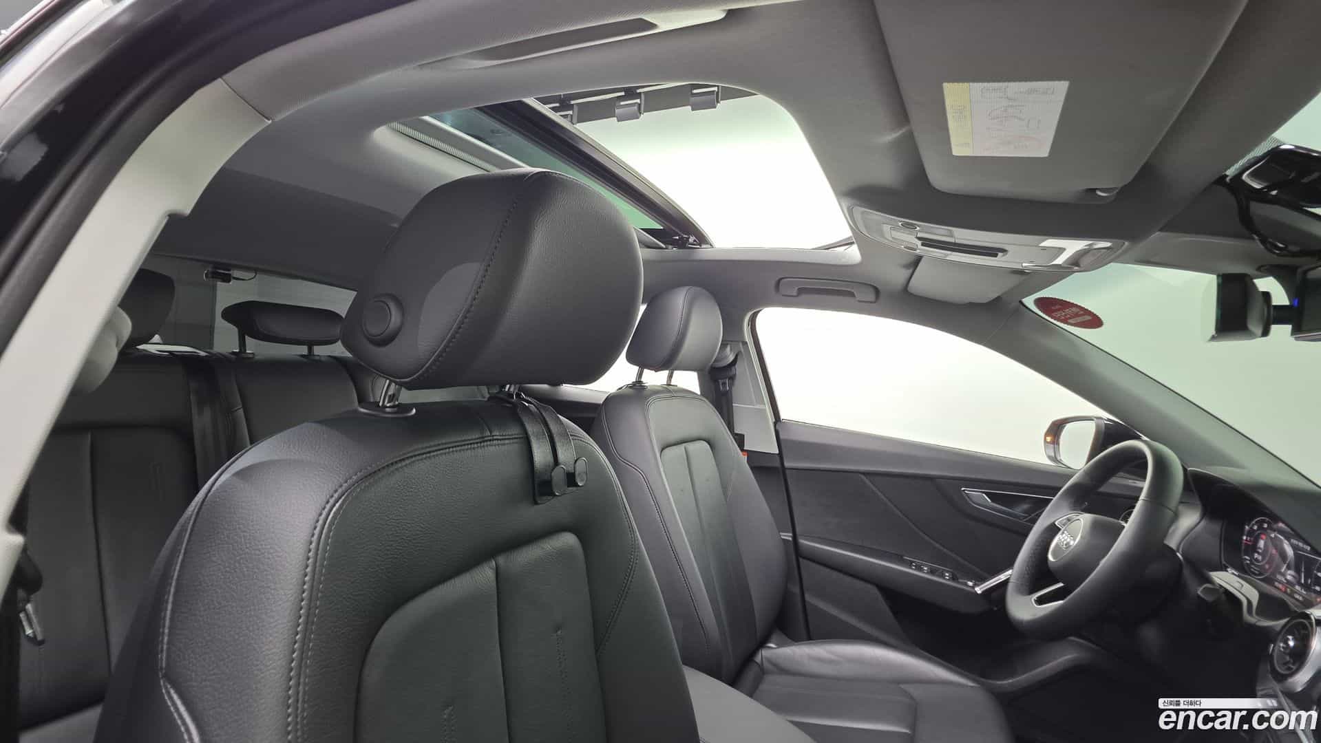 Q2 Audi 2023.11-OPTION-024