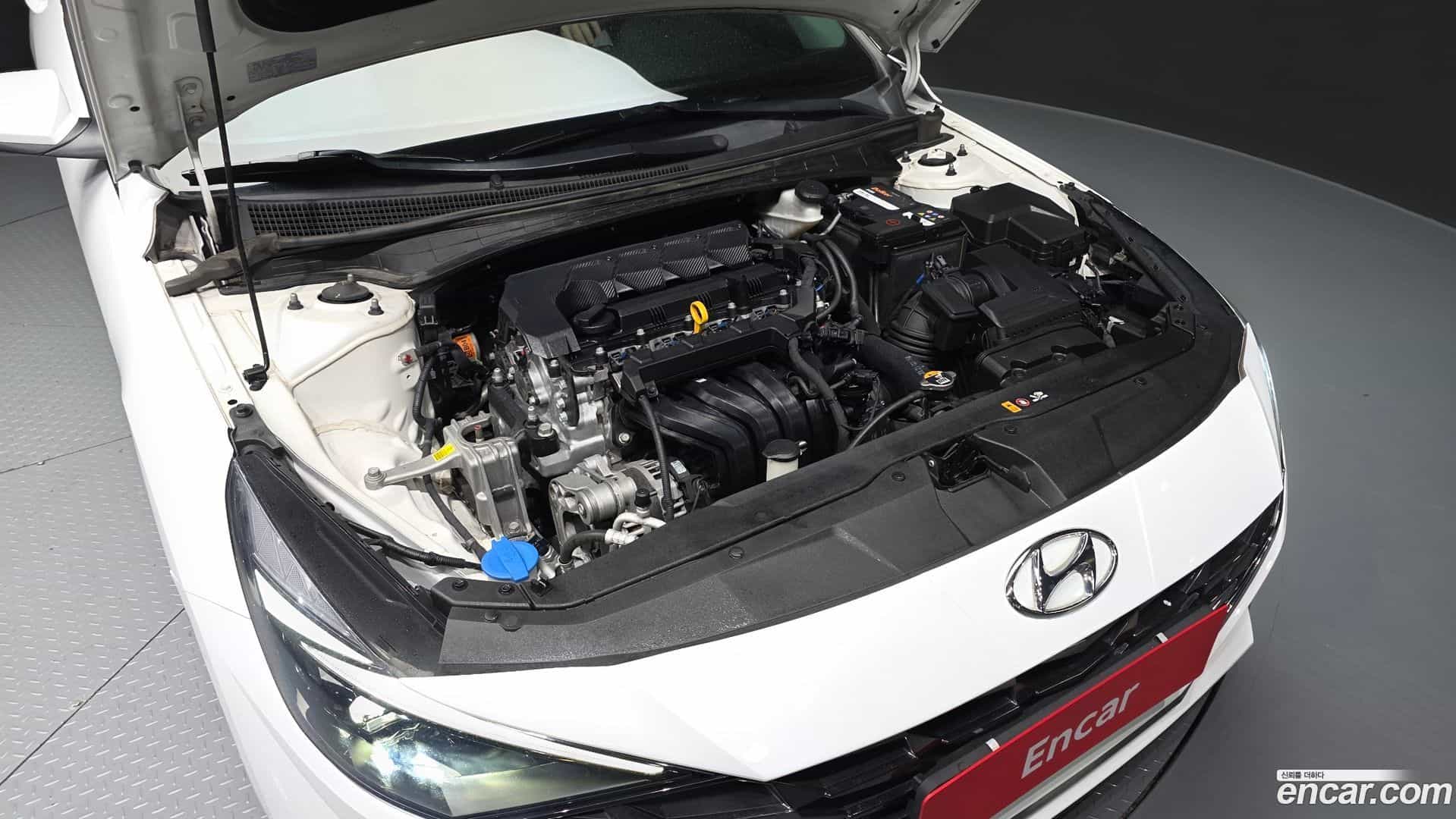 AVANTE Hyundai 2021.0-OUTER-006