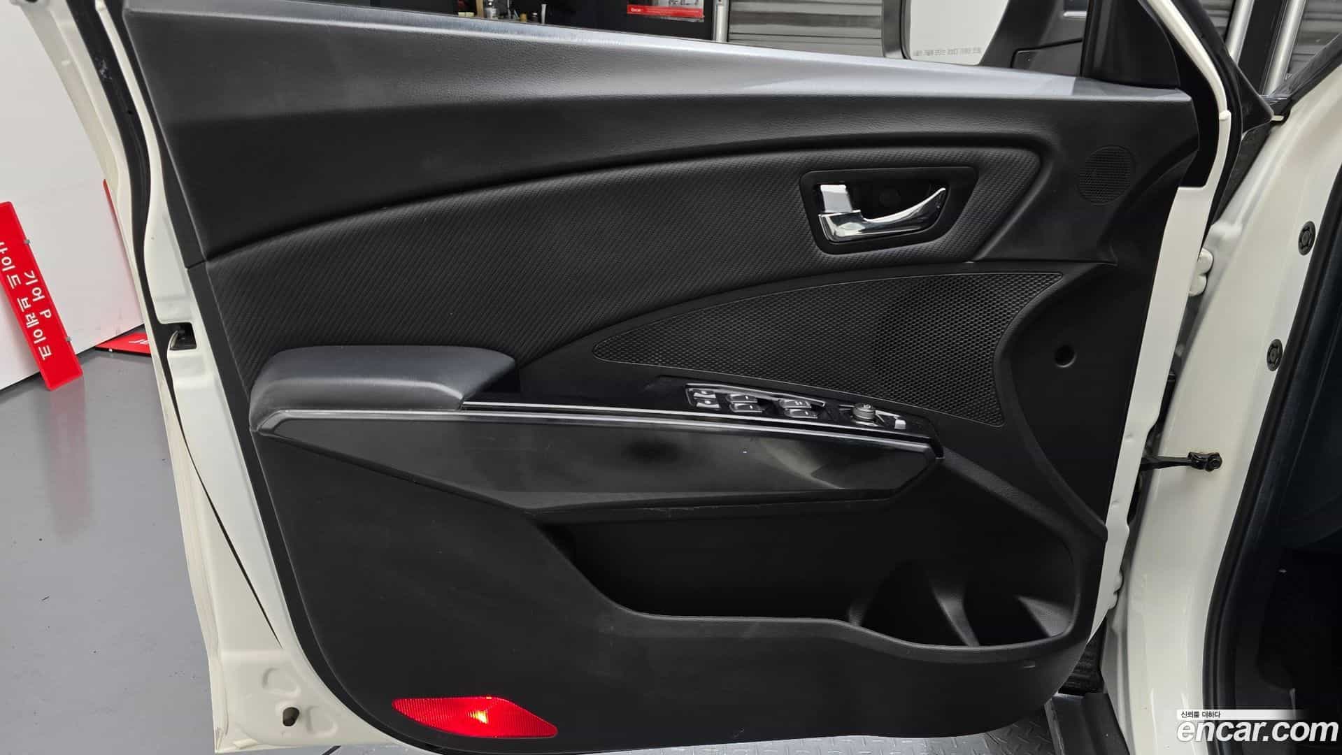 TIBOLI KG Mobility 2022.4-INNER-034