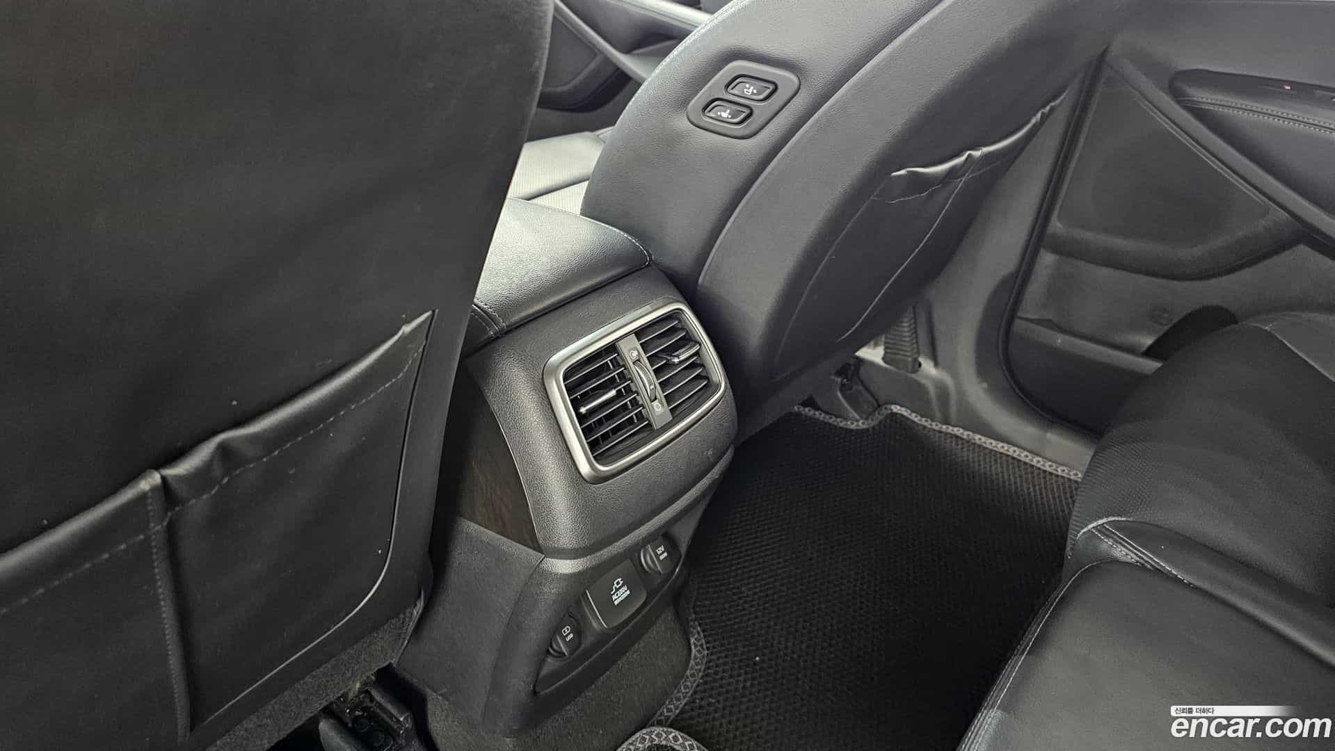 Sorento Kia 2016.2-OPTION-022