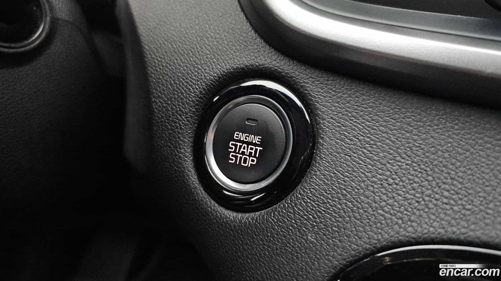 Sorento Kia 2016.2-OPTION-041