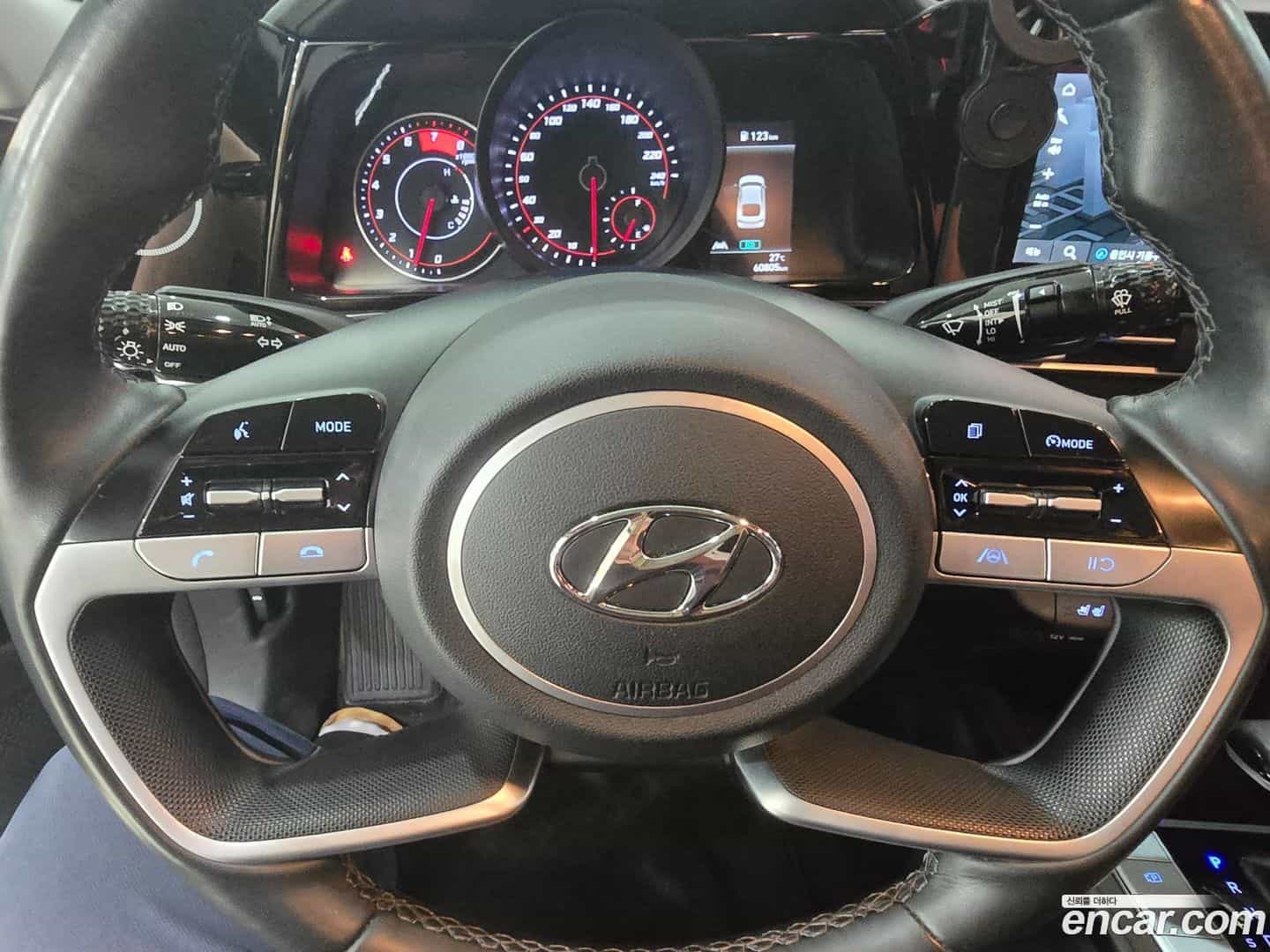 AVANTE Hyundai 2021.10-INNER-009