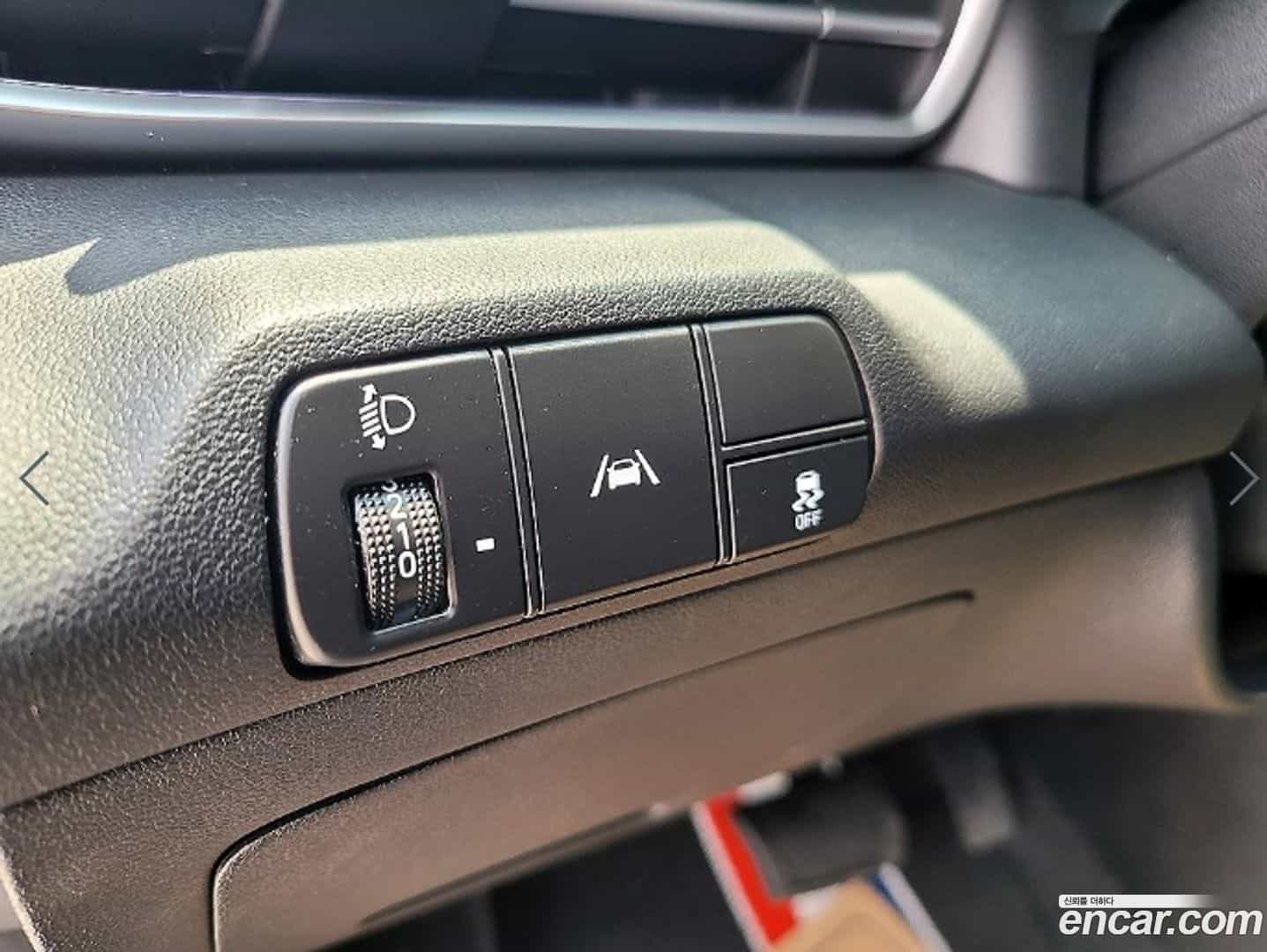 AVANTE Hyundai 2023.0-OPTION-017