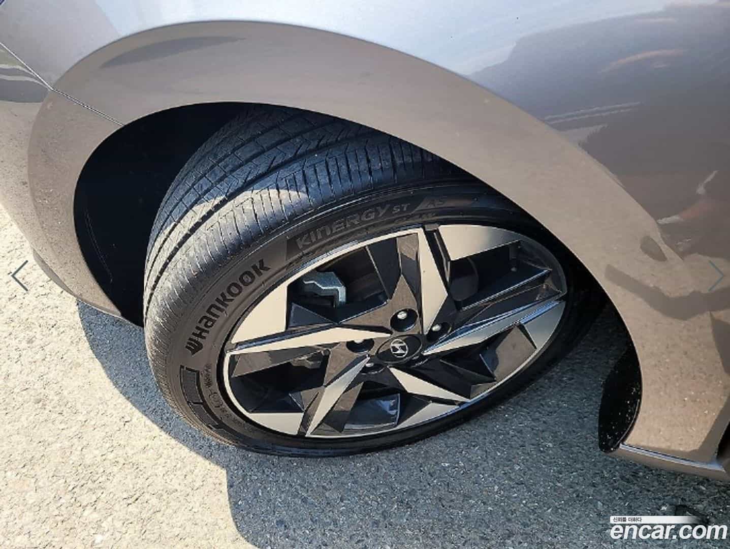 AVANTE Hyundai 2023.0-OPTION-023