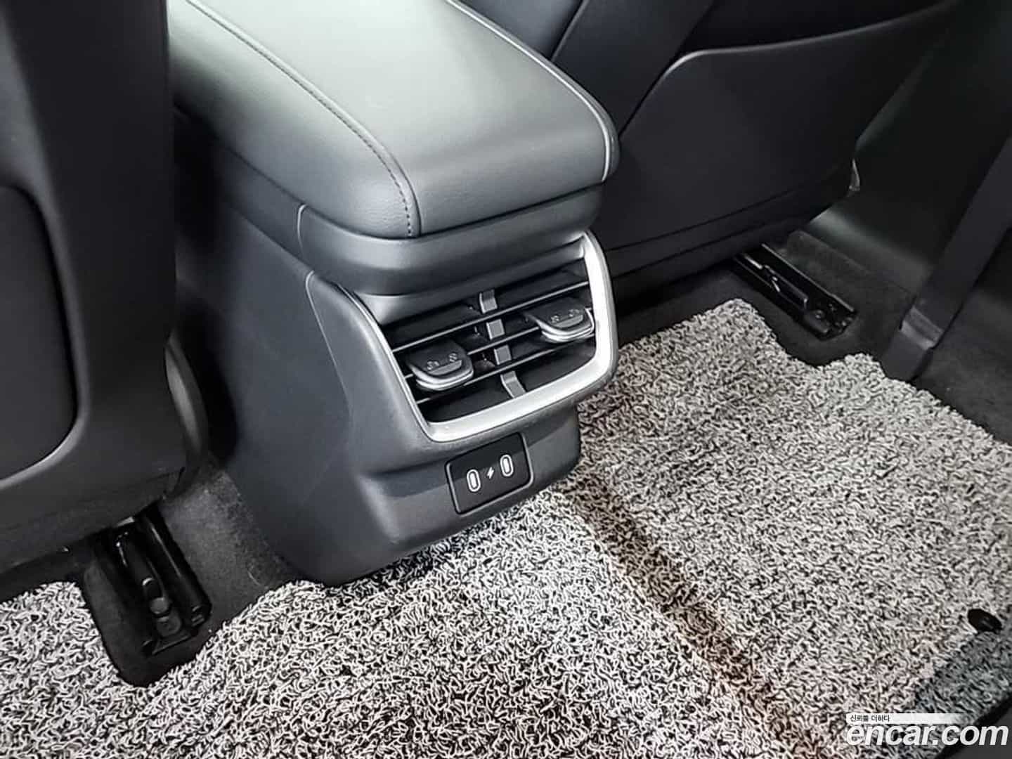 Grandeur Hyundai 2023.4-OPTION-017