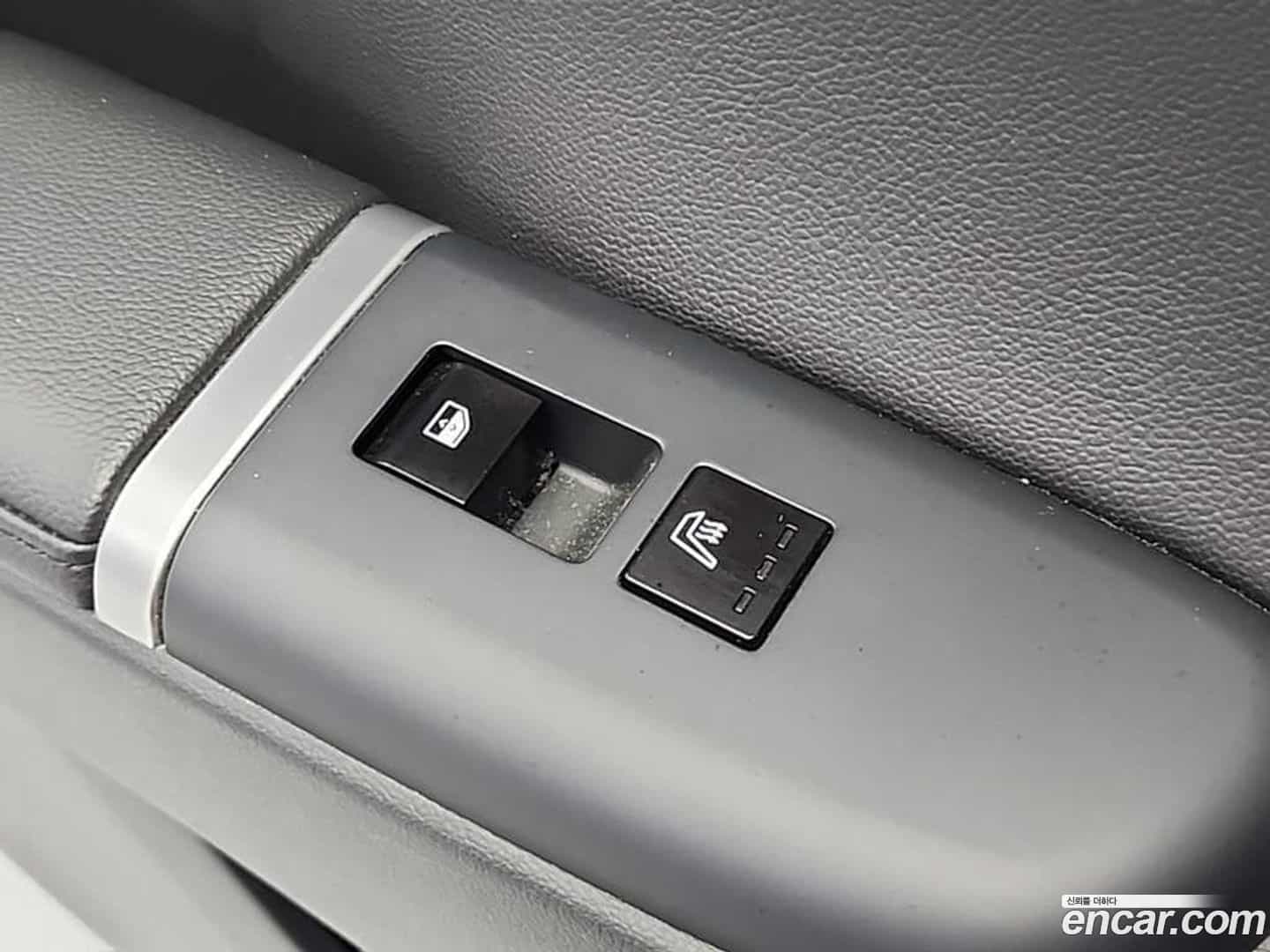Grandeur Hyundai 2023.4-OPTION-018