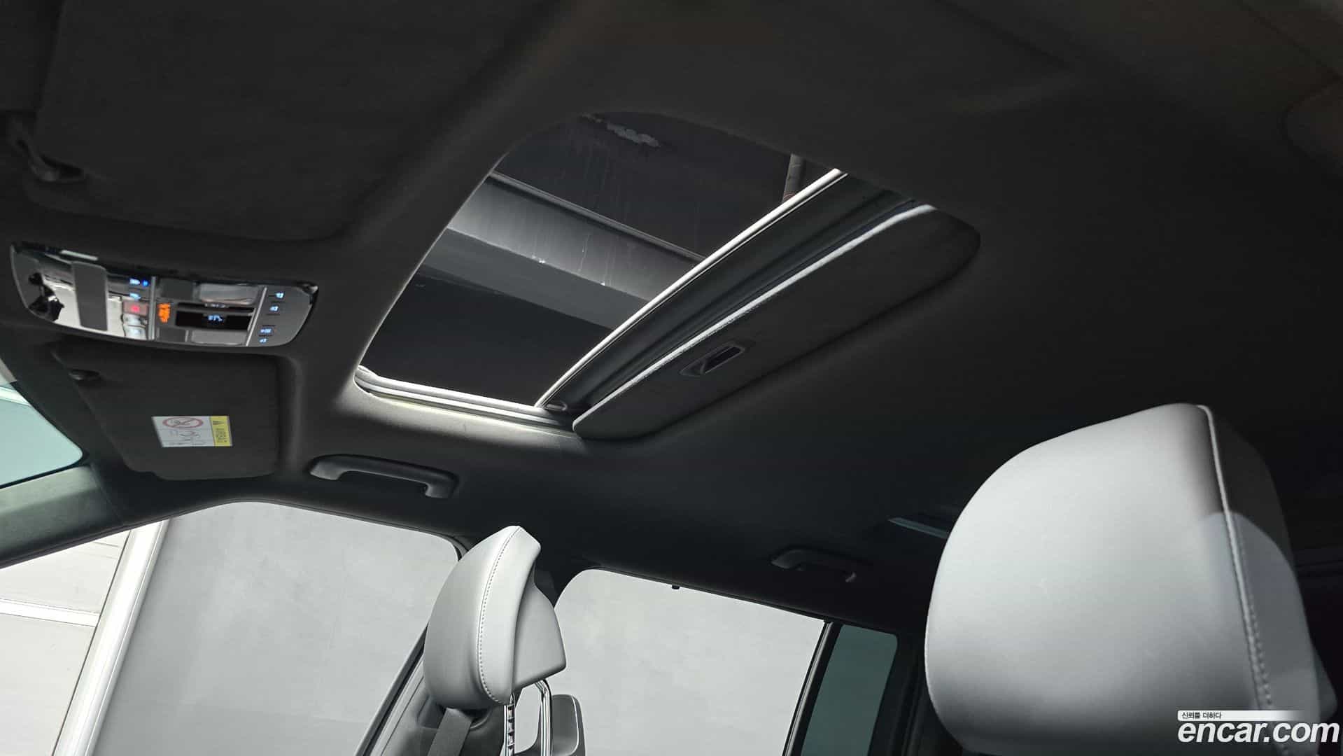 Santafe Hyundai 2024.3-OPTION-042