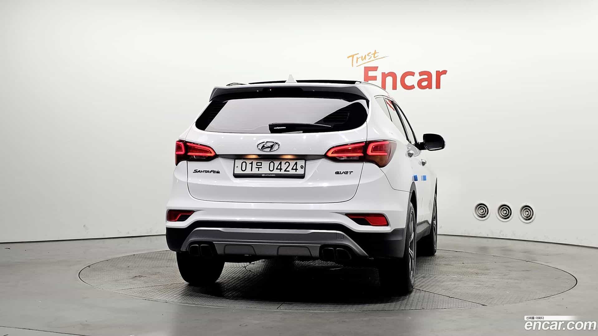 Santafe Hyundai 2016.8-OUTER-004