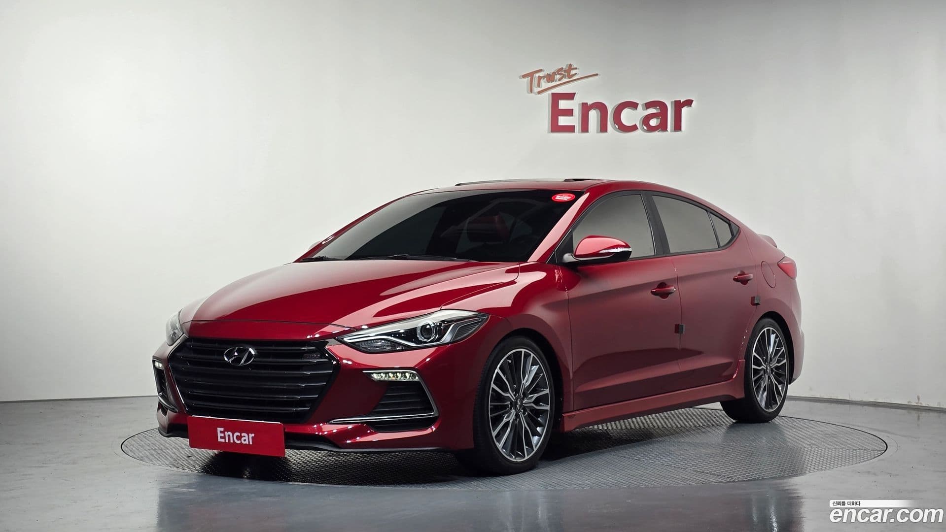 Main__Slider__Photo:AVANTE Hyundai 2018.8-0
