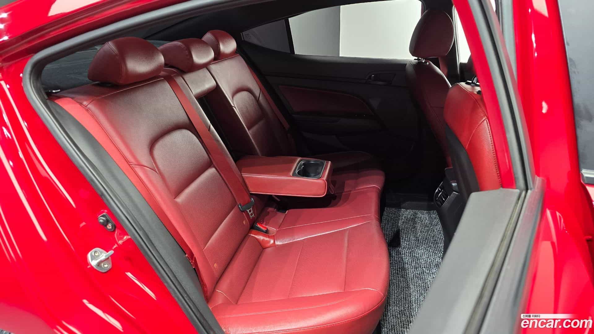 AVANTE Hyundai 2018.8-OPTION-015