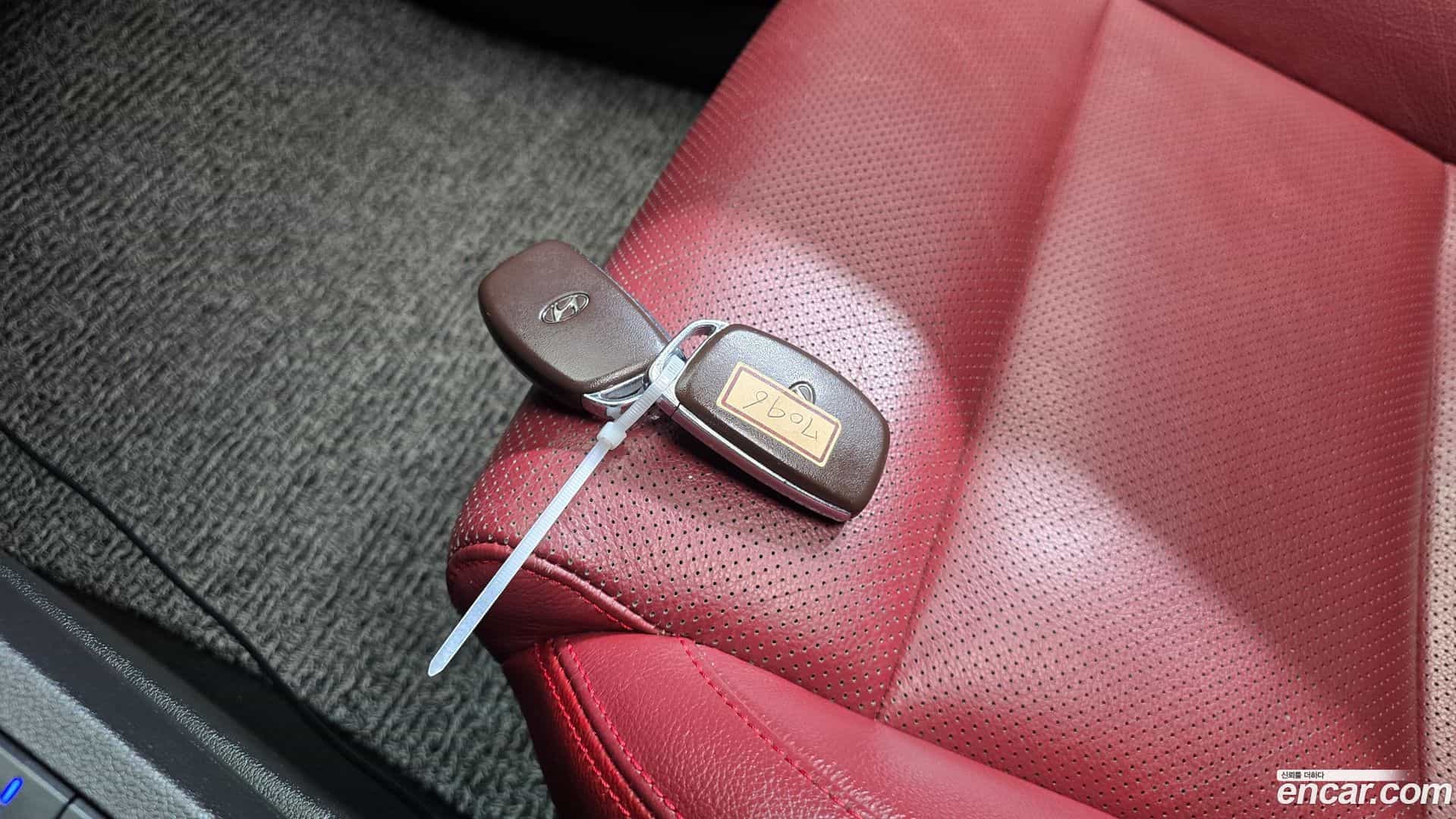 AVANTE Hyundai 2018.8-OPTION-020