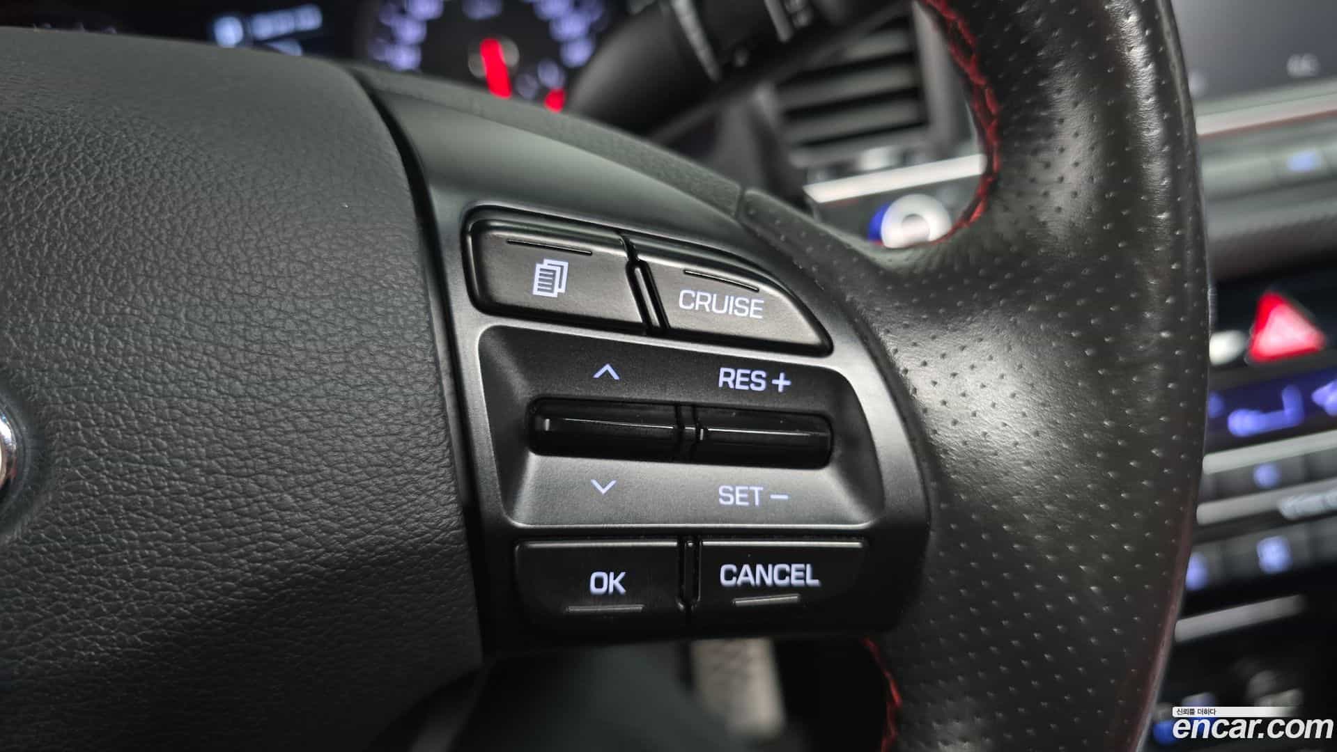 AVANTE Hyundai 2018.8-OPTION-021