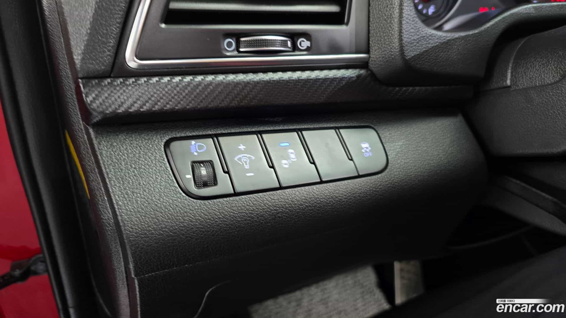 AVANTE Hyundai 2018.8-OPTION-040
