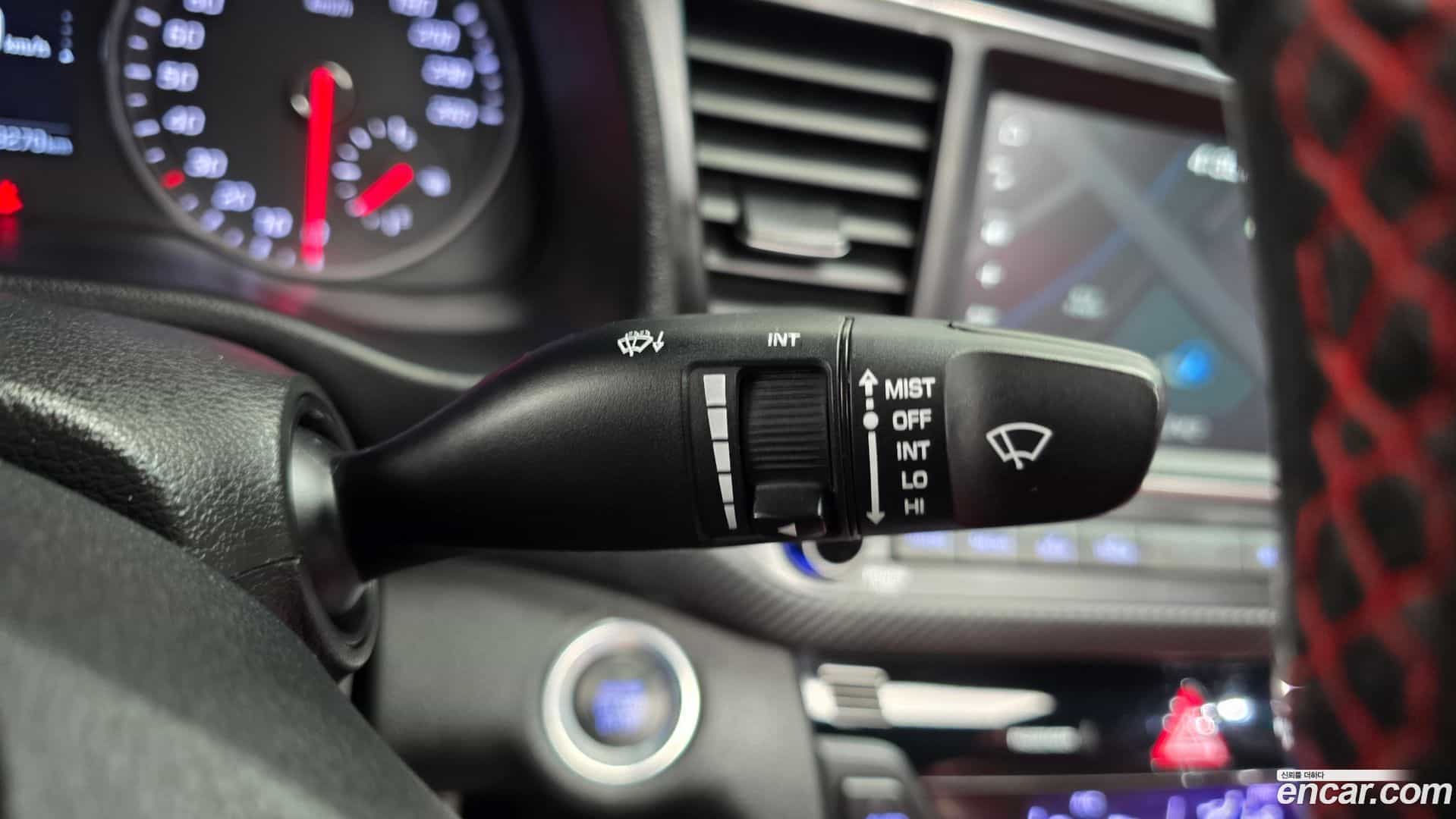 AVANTE Hyundai 2018.8-OPTION-041