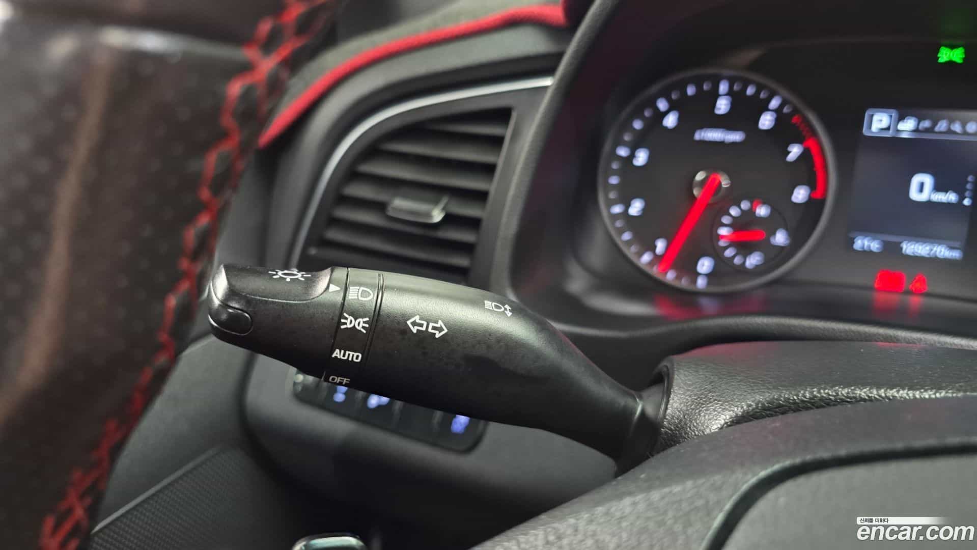 AVANTE Hyundai 2018.8-OPTION-043