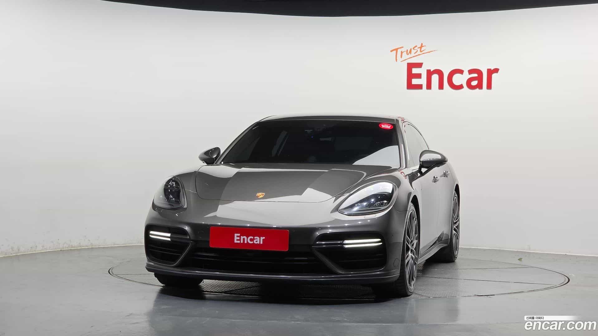Panamera Porsche 2017.11-OUTER-003