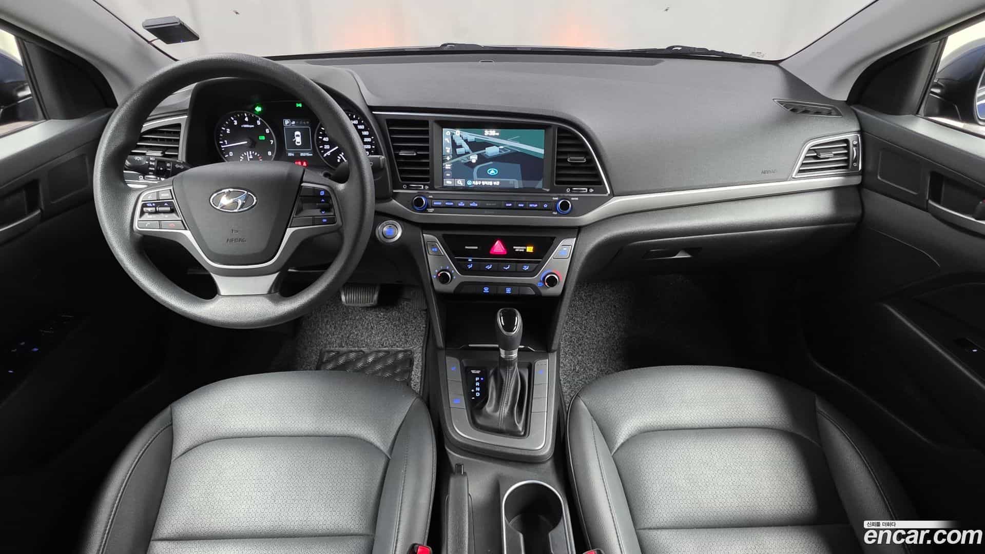 AVANTE Hyundai 2017.10-INNER-007