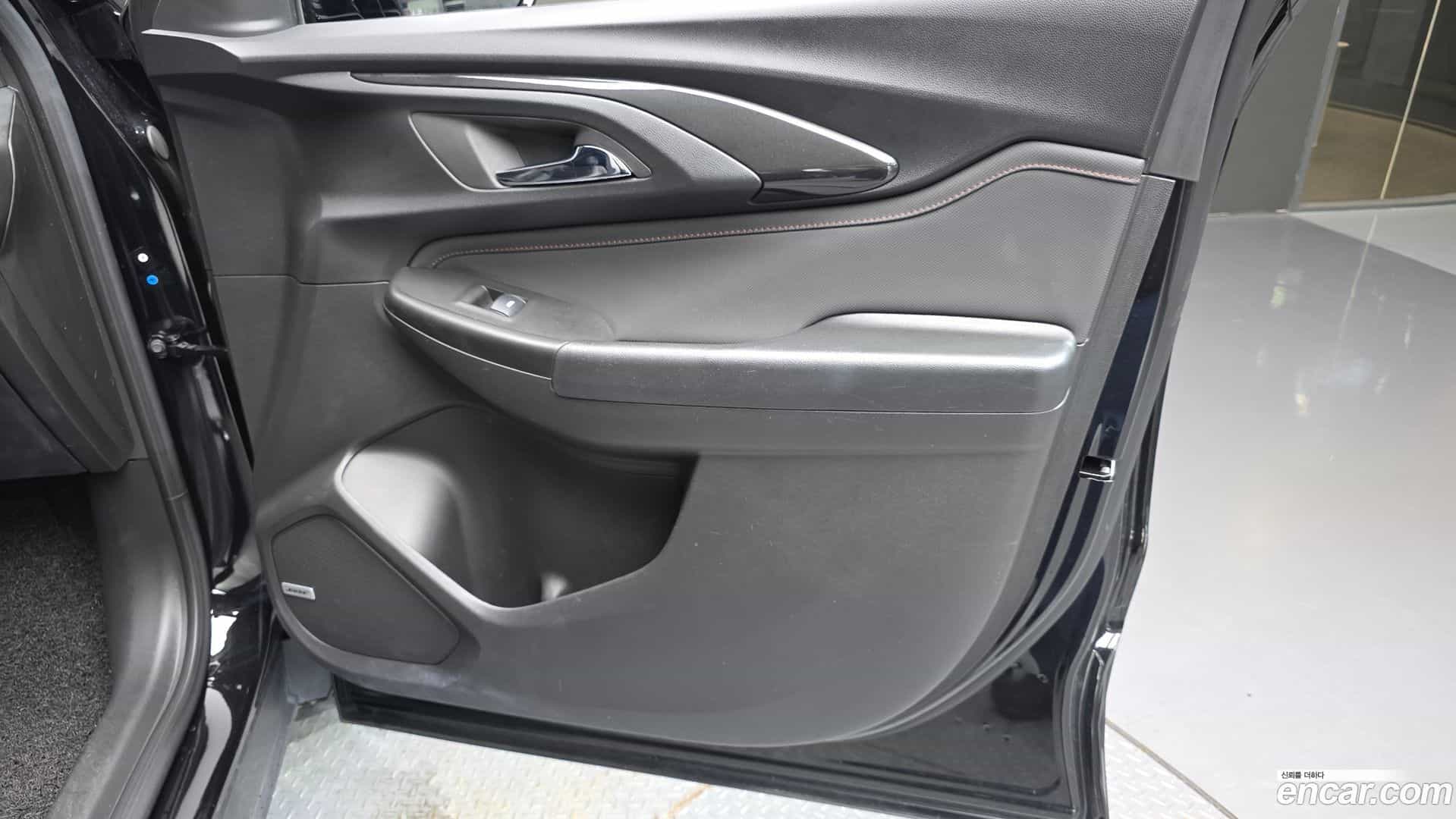Trailblazer Chevrolet 2023.2-INNER-035