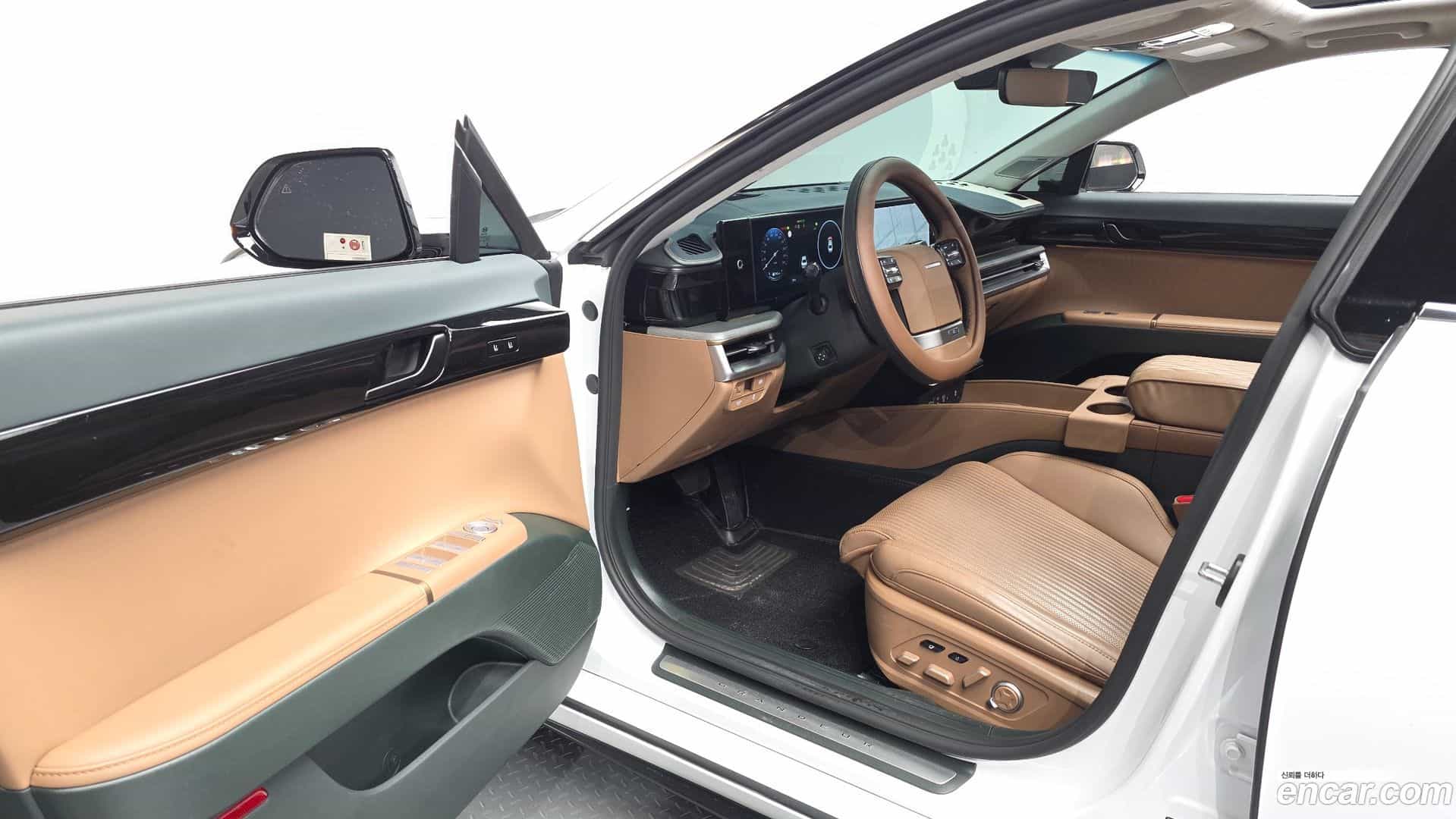 Grandeur Hyundai 2024.4-INNER-010
