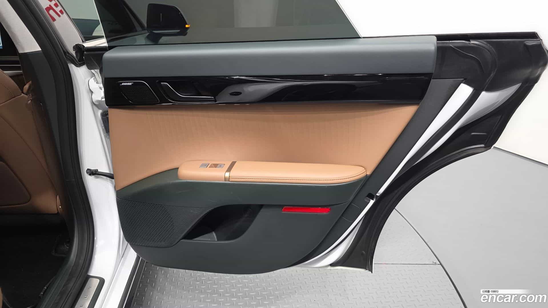 Grandeur Hyundai 2024.4-INNER-035